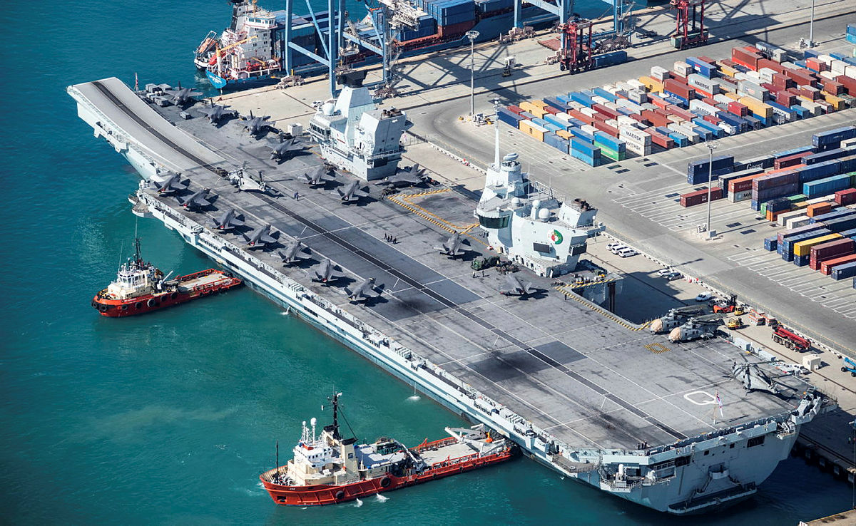 HMS Queen Elizabeth at dock