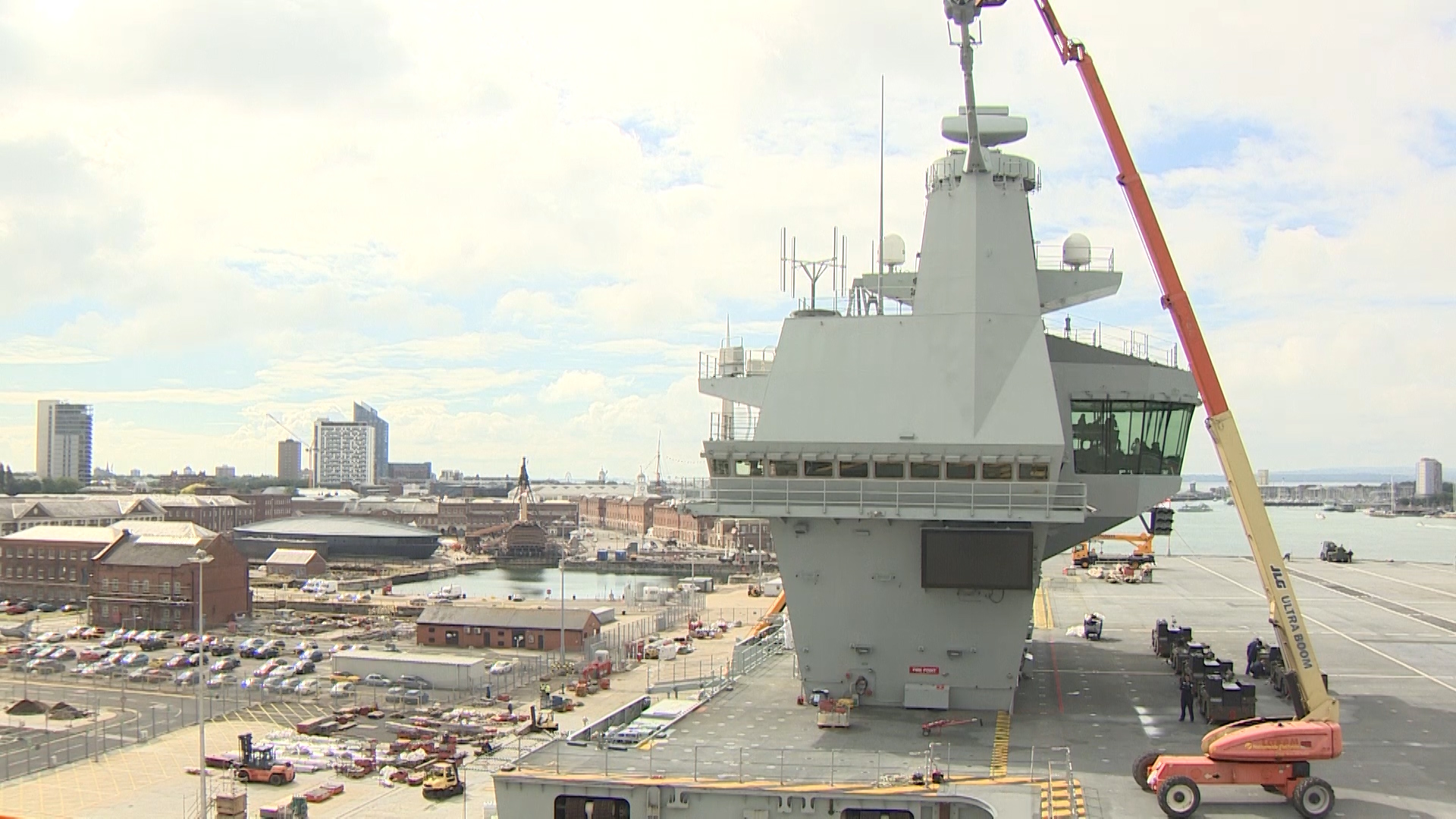 HMS Queen Elizabeth 140818