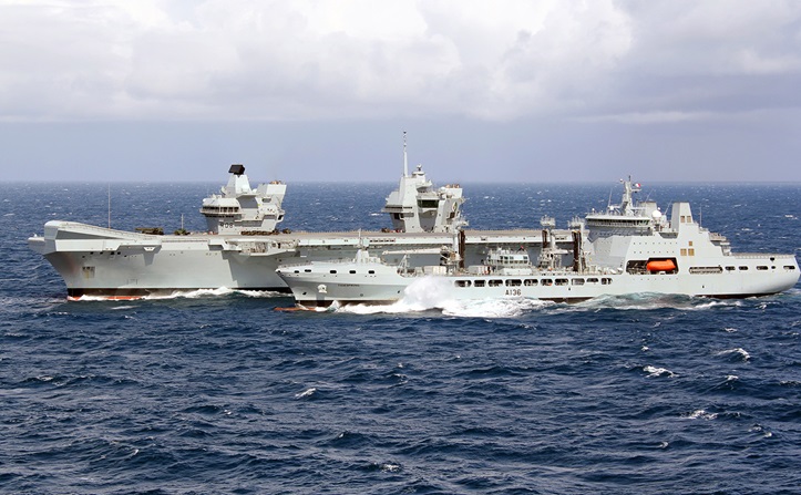 HMS Queen Elizabeth Refueling RFA Tidespring