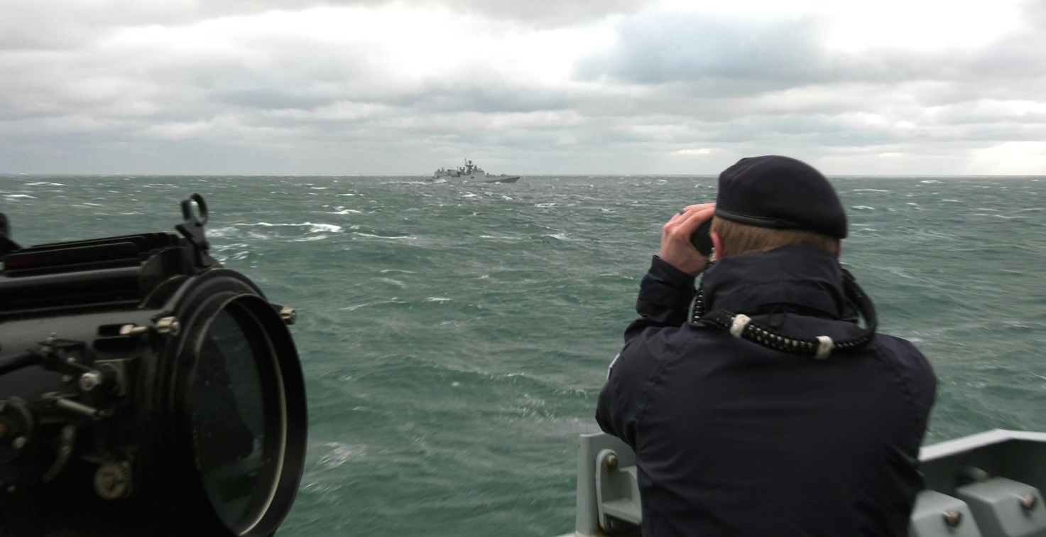 HMS Richmond's Commanding Officer monitoring Admiral Grigorovich