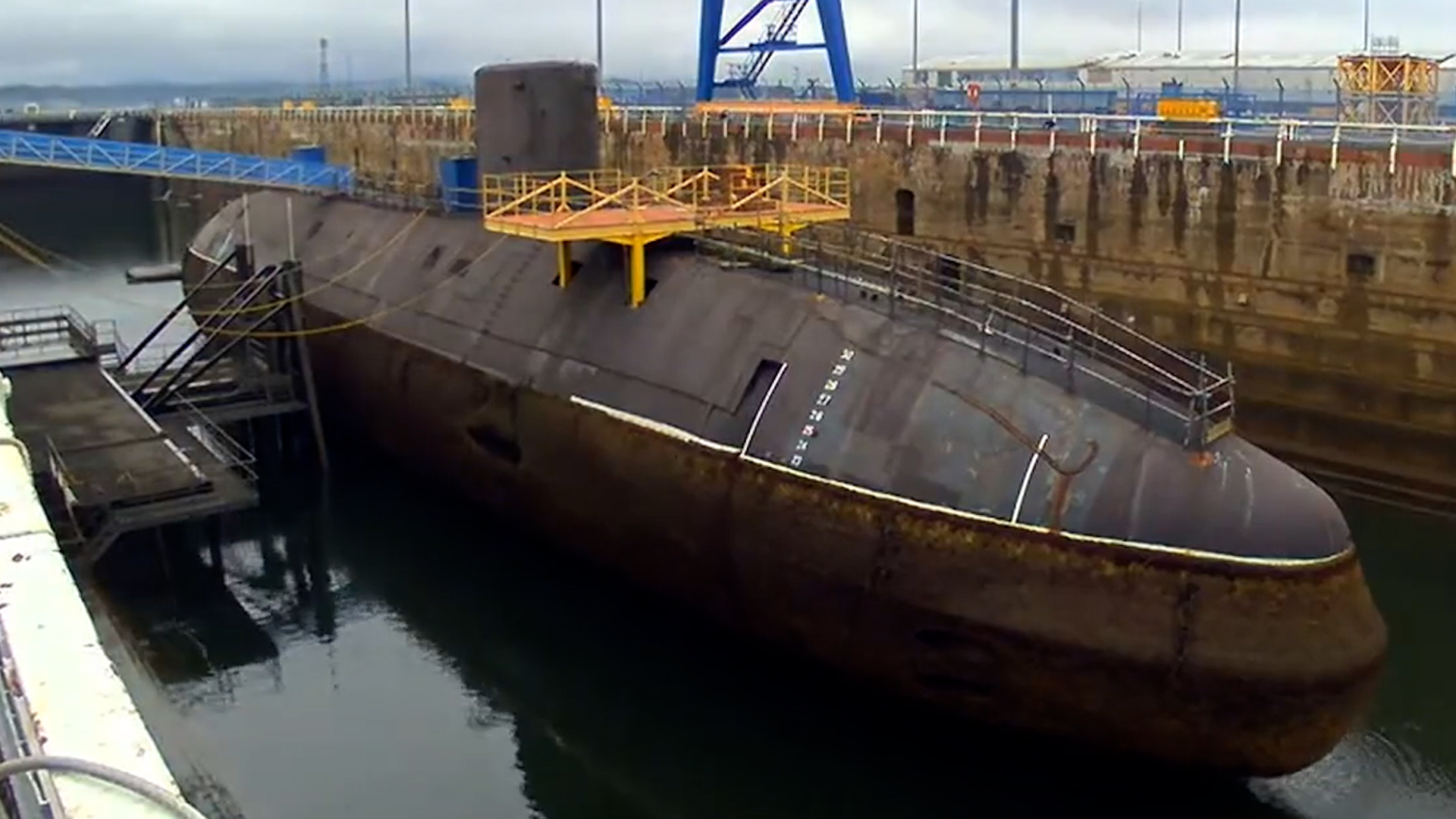 HMS Swiftsure in Rosyth dry dock to begin preparations for final dismantling 090823 CREDIT SUBMARINE DELIVERY AGENCY