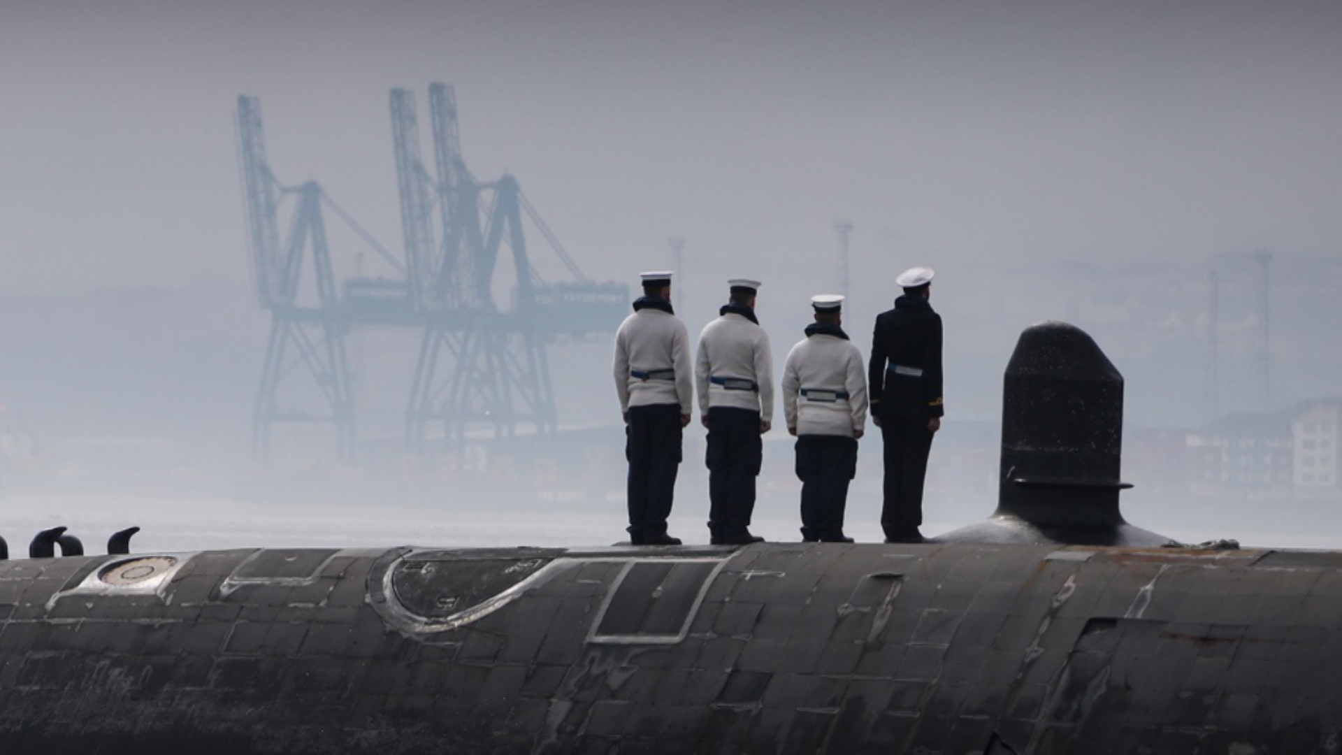 HMS Talent arrives at HMNB Clyde (Picture: MOD).