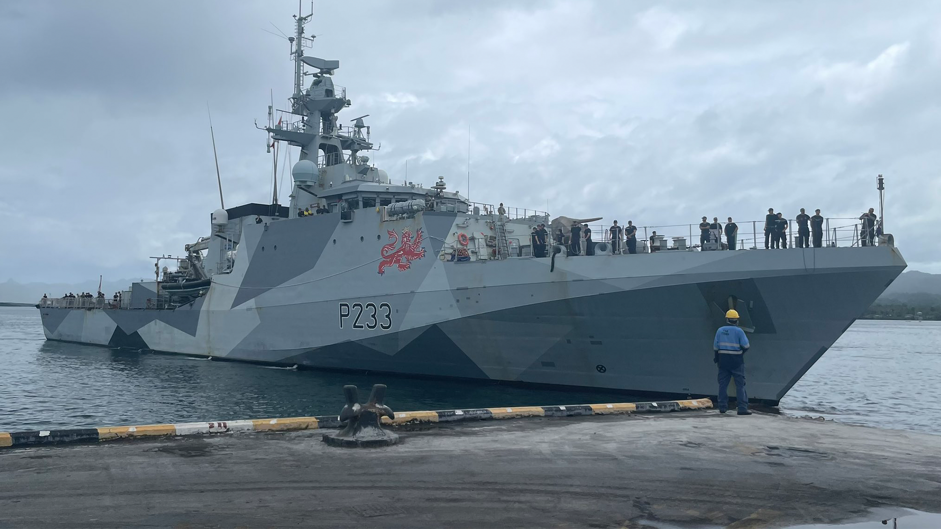 HMS Tamar in Fiji CREDIT ROYAL NAVY 040424