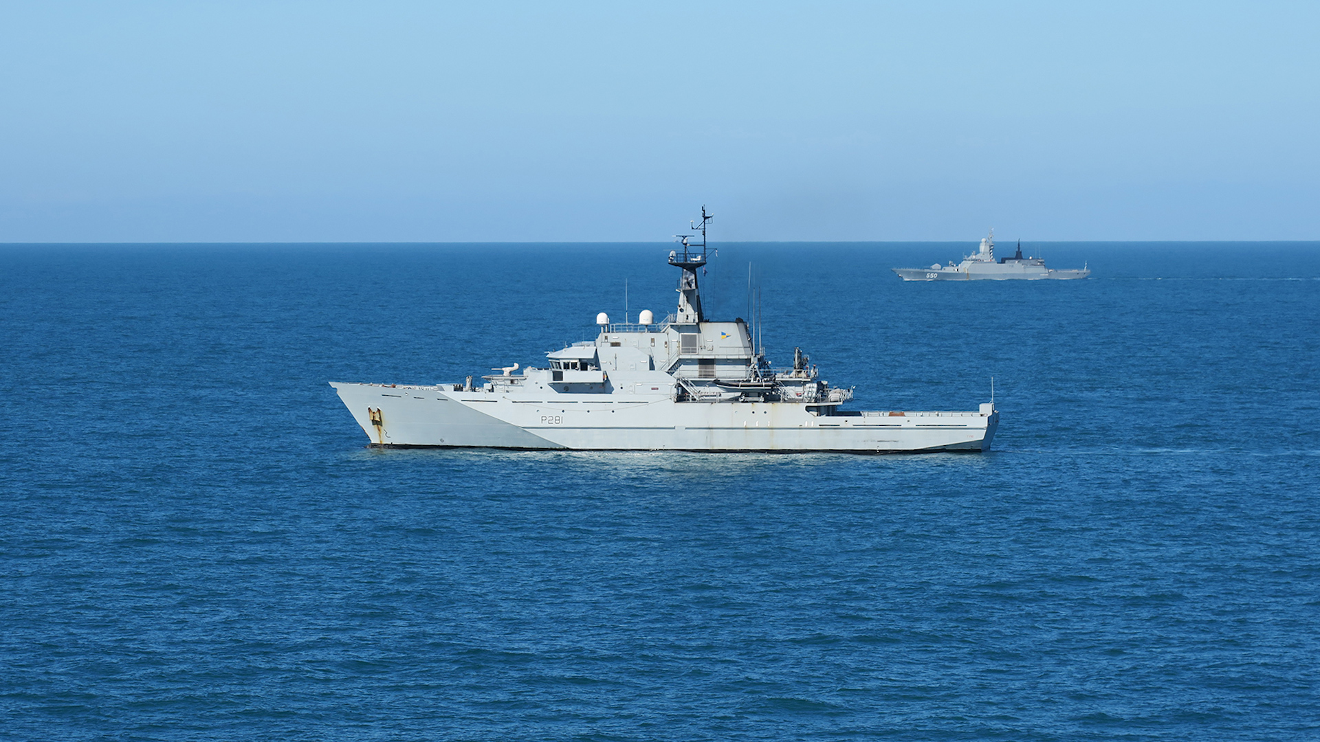 HMS Tyne shadows Russian ship in the English Channel and the North Sea 260320 CREDIT Royal Navy.jpg