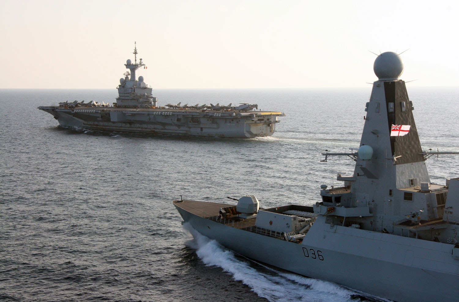HMS Defender Joins French Carrier In Fight Against Daesh