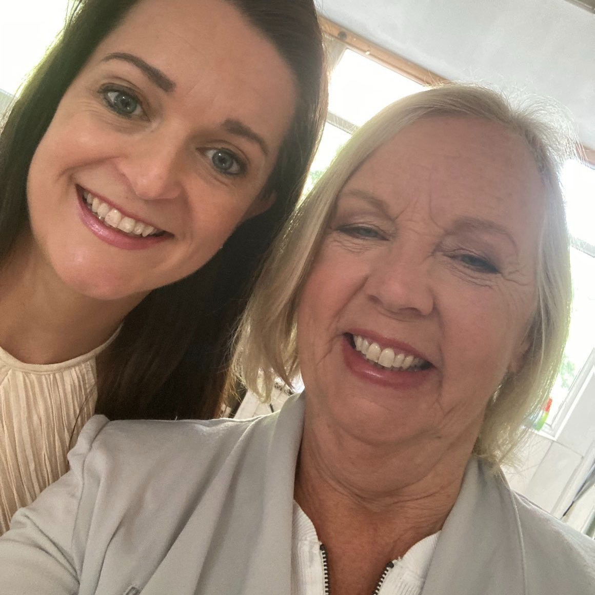 Hannah Saunders and Dragons' Den's Deborah Meaden CREDIT Deborah Meaden