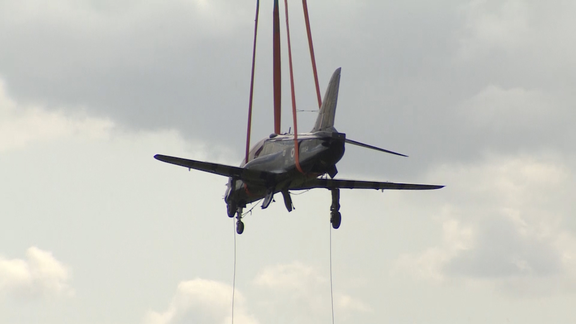 Hawk airlifted by chinook credit BFBS 220819