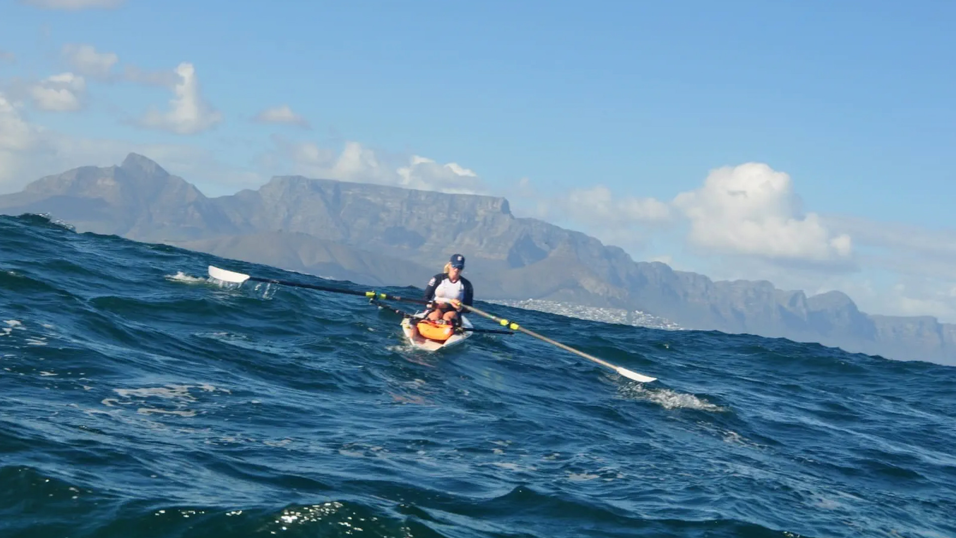 Hayla Westhead Robben Island row 04 CREDIT Hayla Westhead.jpg 