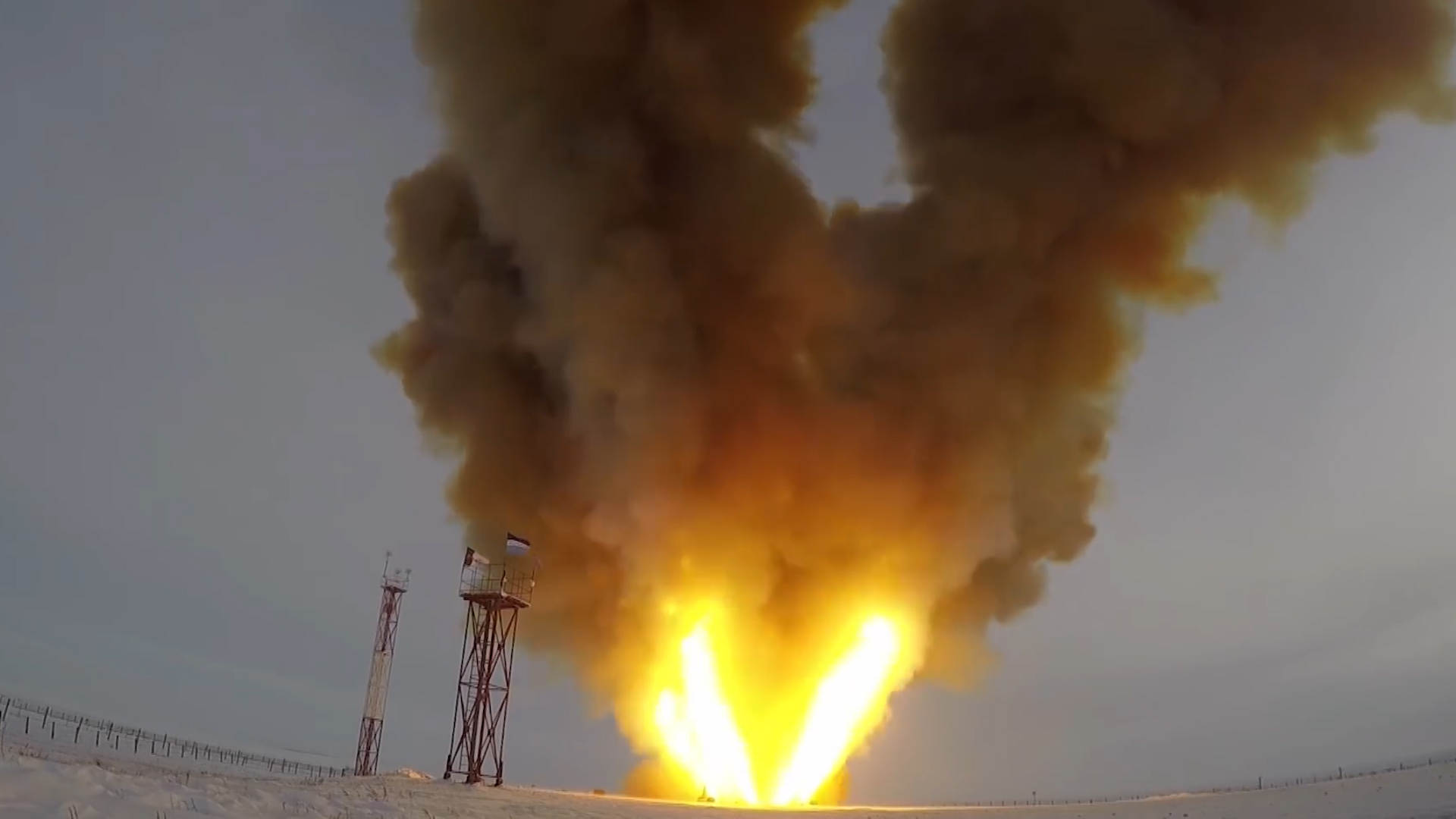 Hypersonic missile 261218 CREDIT RUSSIAN MOD.jpg	