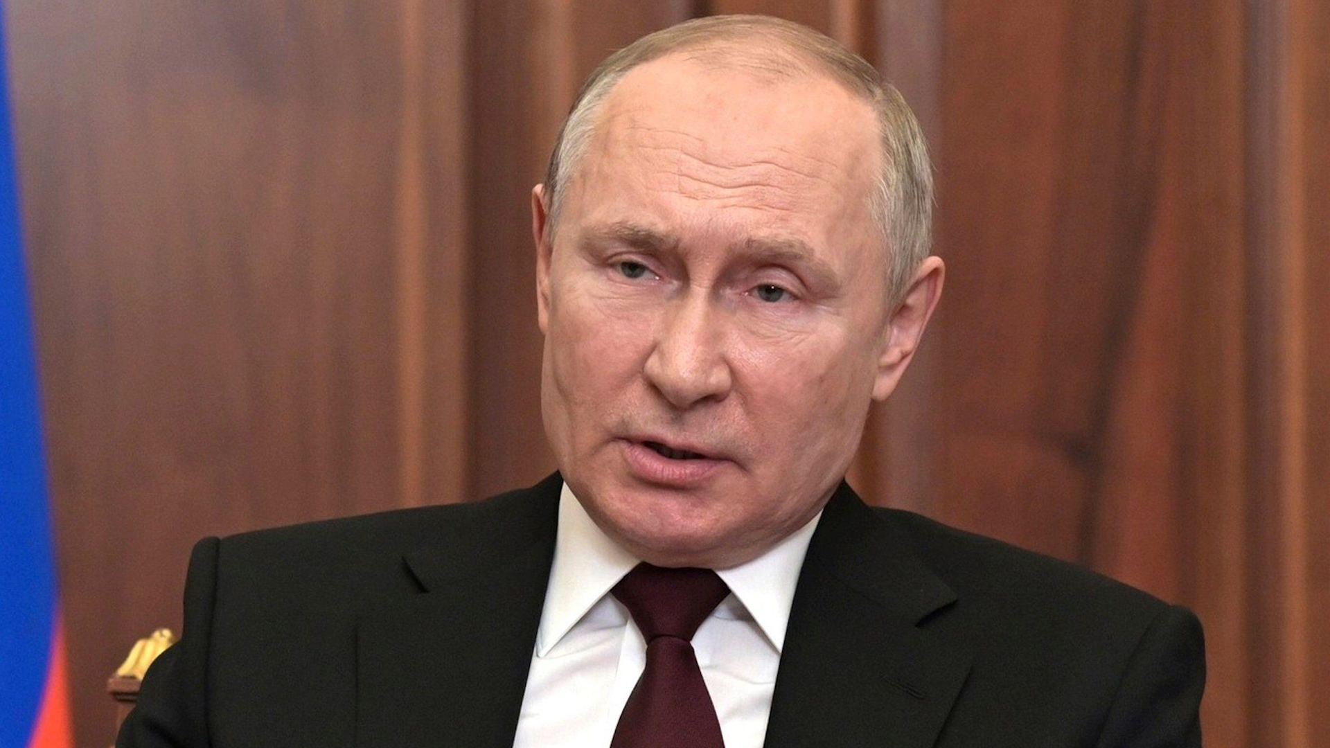 IMAGE ID 2HPMRW5 Close up Vladimir Putin addresses the Russian Federation from the Kremlin 210222 CREDIT ALEXEI NIKOLSKY, KREMLIN POOL, ALAMY LIVE NEWS, ALAMY STOCK PHOTO