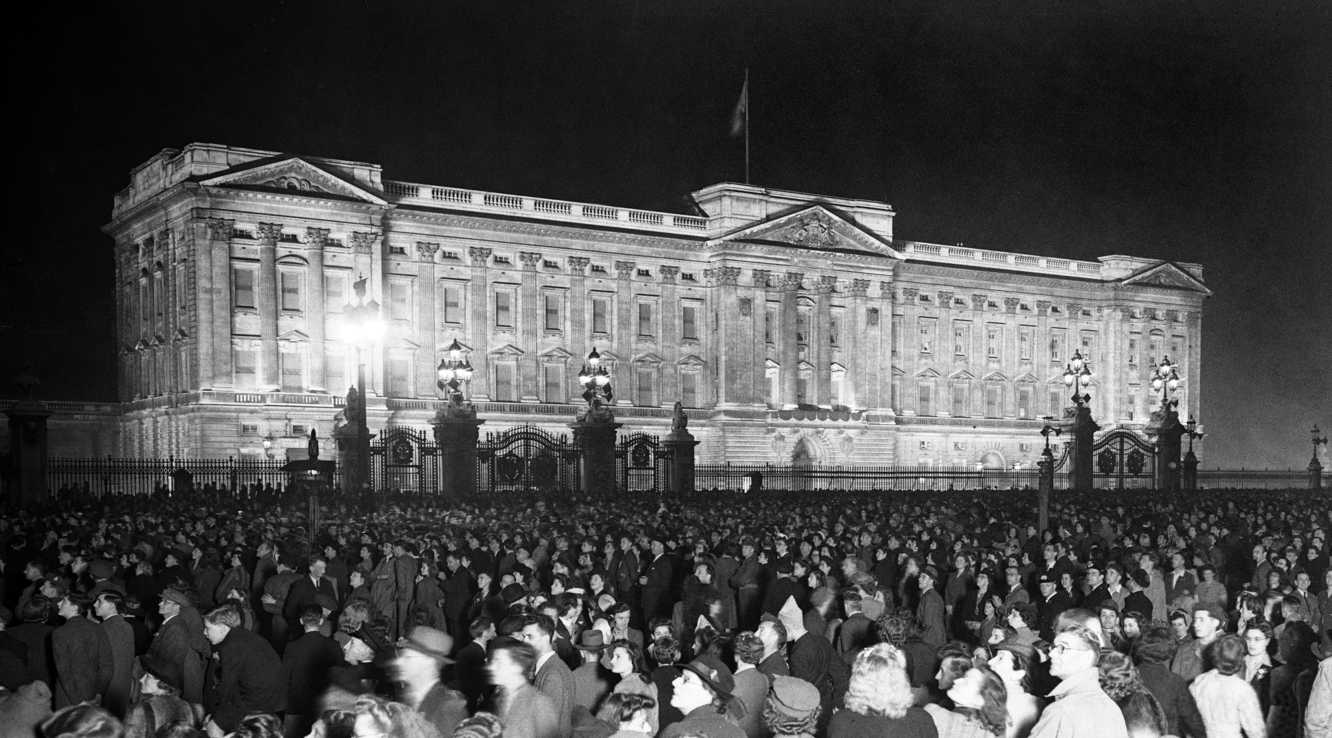 VE Day outside Buckingham Palace