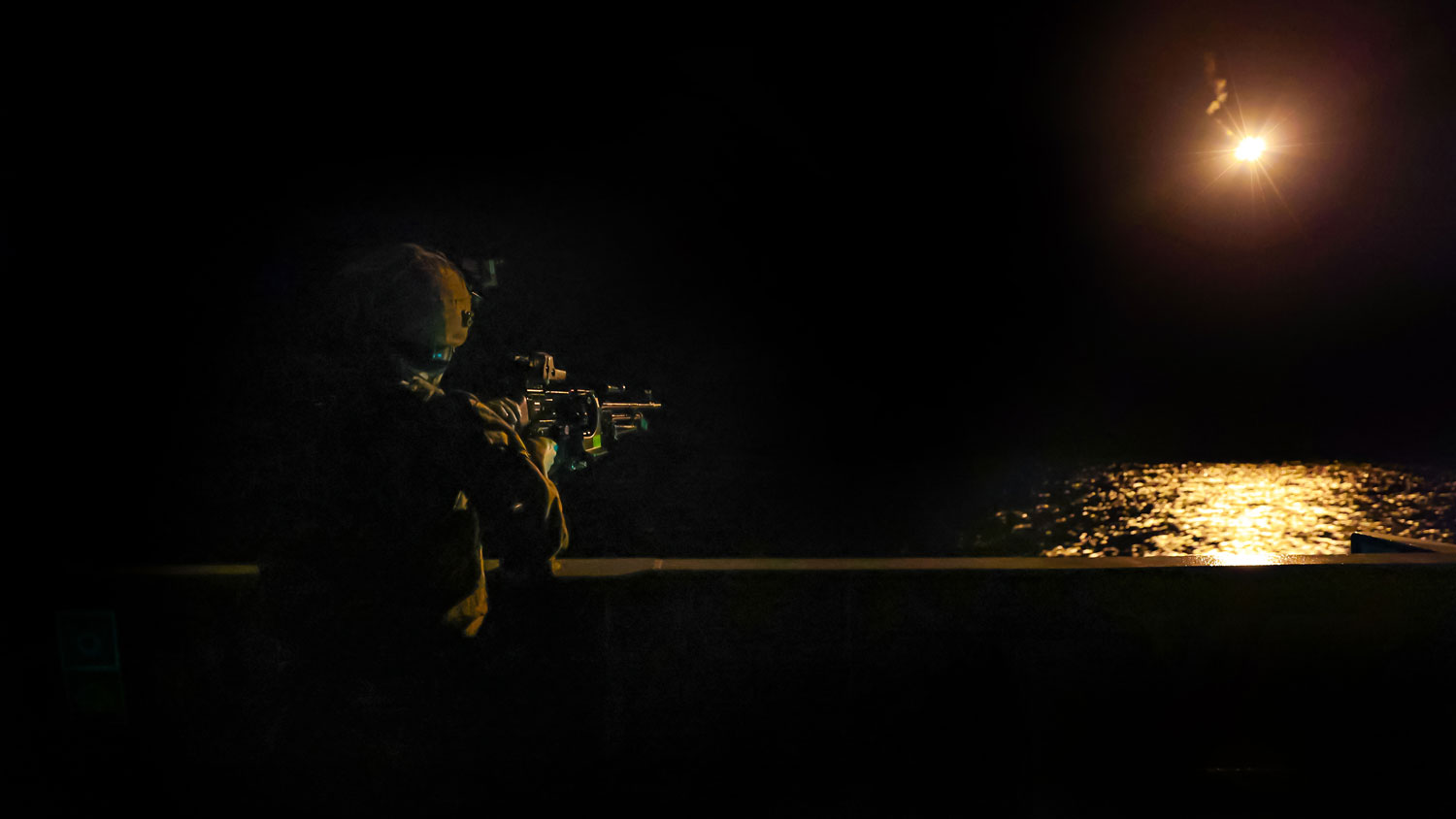 Image ID 45169379 Gunner from HMS TRENT conducts a Quick Draw Gunnery exercise on board during her operational deployment in Africa in November 2021 CREDIT Royal Navy
