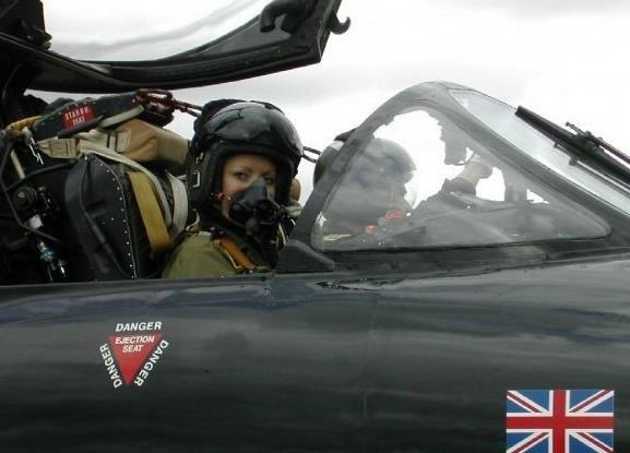 Suzannah Harvey in jet
