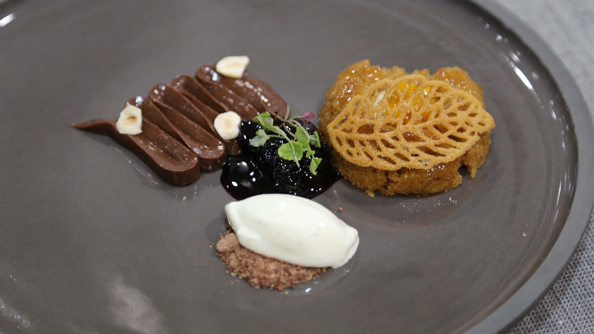 Ian Wilson - Senior Chef of the Year Dessert 05112023 CREDIT US Navy, Navy