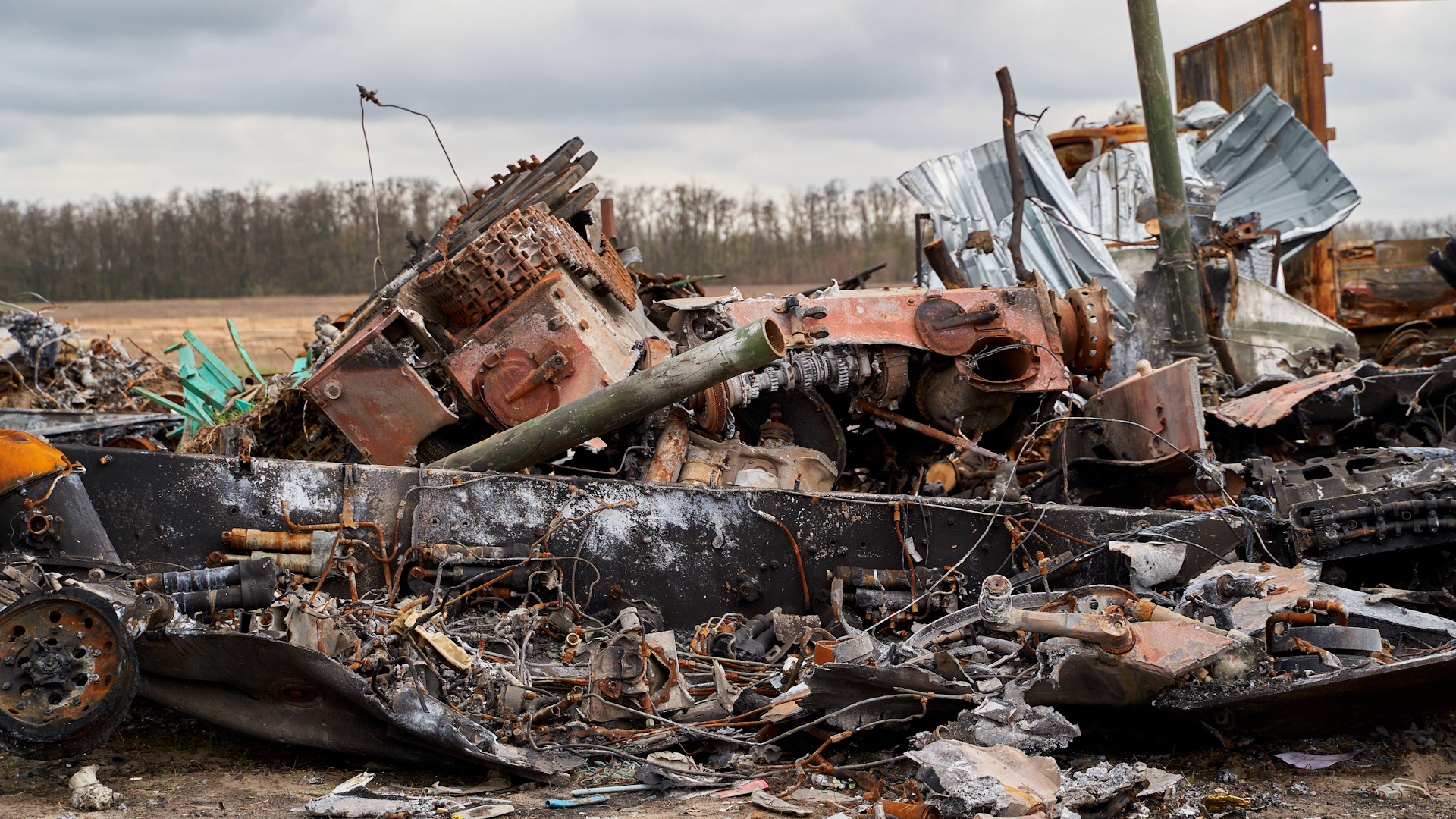 	Image ID 2J67T5K Russian tank at the cemetery of Russian equipment in Ukraine