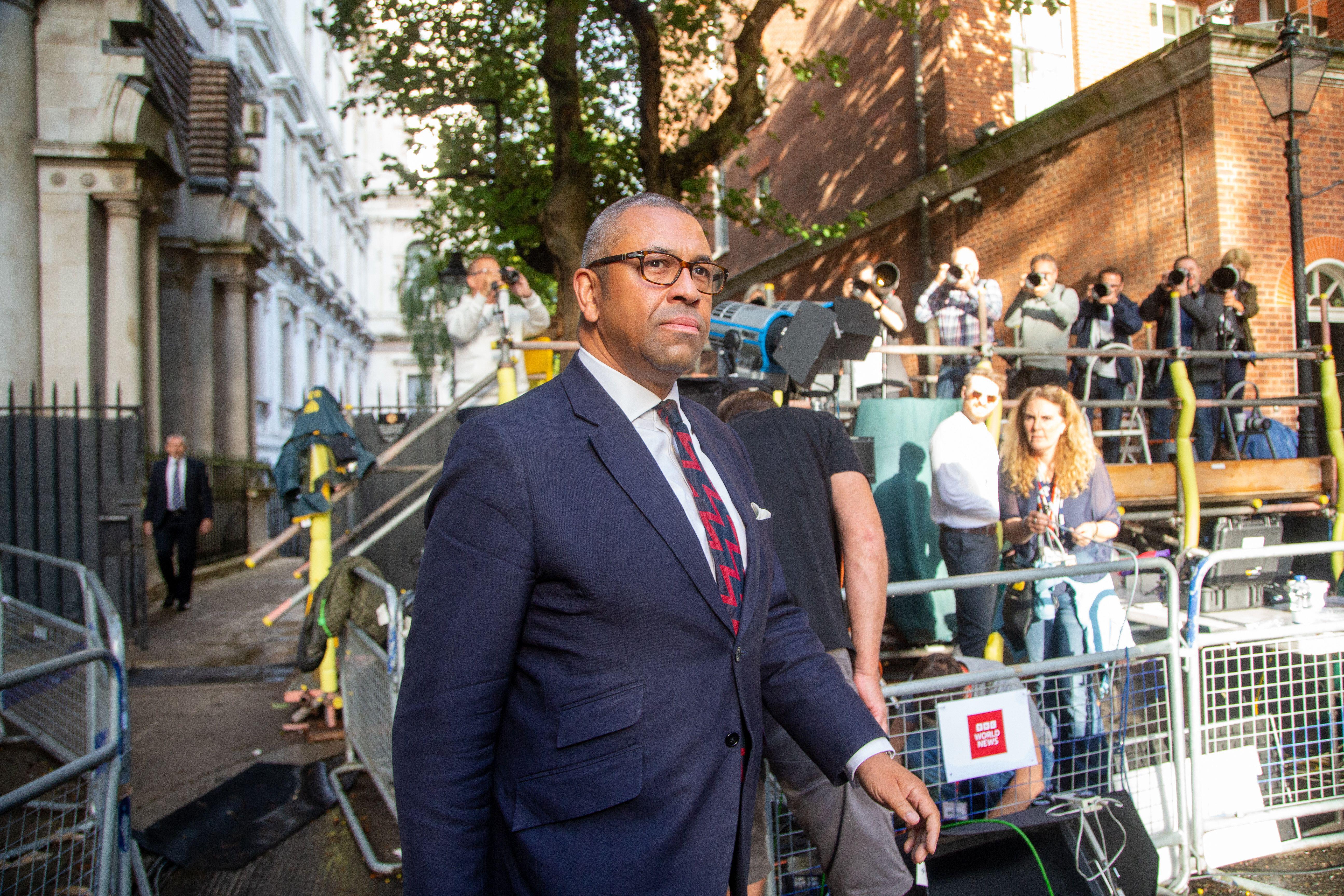 Image ID 2JXCYH5 New Foreign Secretary James Cleverly arriving for first cabinet meeting under Truss Government 070922 CREDIT ZUMA PRESS INC, ALAMY STOCK PHOTO