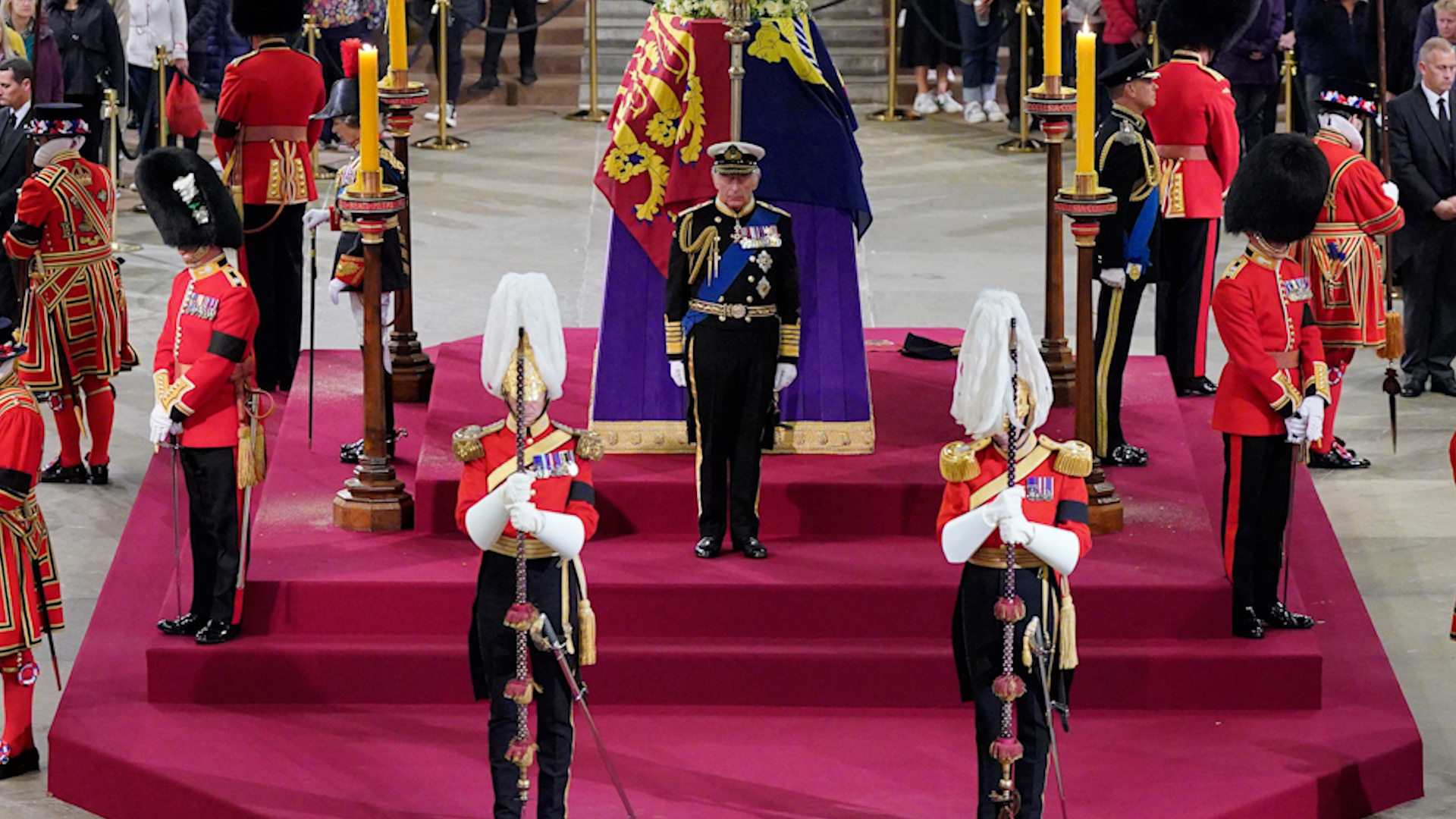 Image ID 2K19J0M public file past as King Charles III, the Princess Royal, the Duke of York and the Earl of Wessex hold a vigil beside the Queen's coffin 16092022 CREDIT PA,Alamy Stock Photo