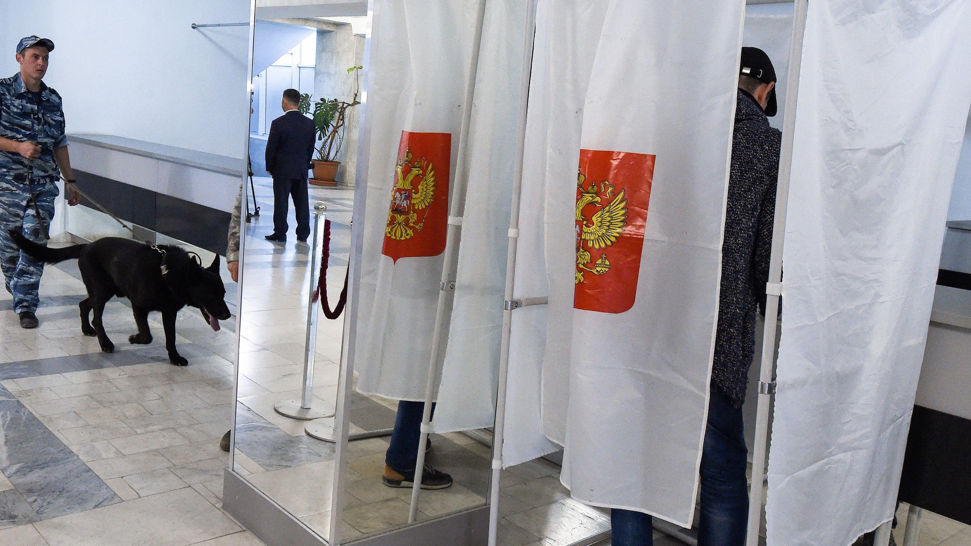 Image ID 2K3042K Conducting referendums on joining Russia with Donetsk People's Republic, Luhansk People's Republic and liberated territories 23092022 CREDIT Sipa US,Alamy Stock Photo.jpg