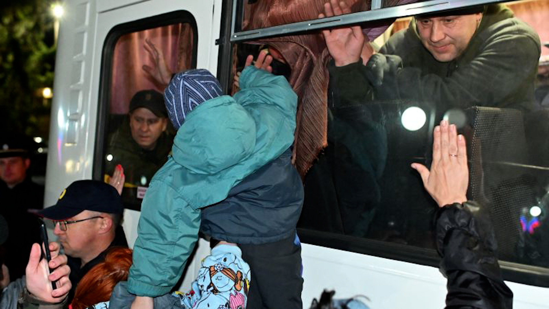 Image ID 2K3CH39 People bid farewell to reservists drafted during the partial mobilisation in the Siberian settlement 25092022 REUTERS, Alamy Stock