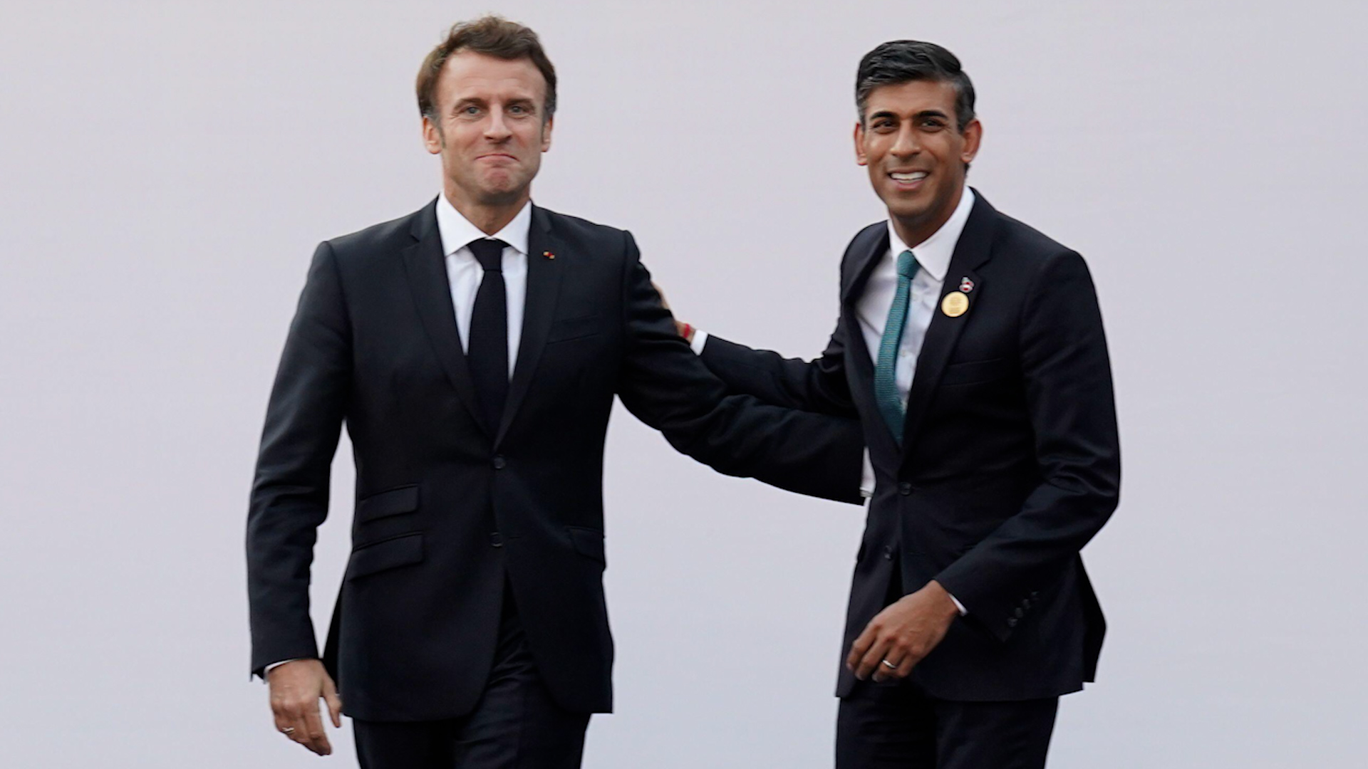 Image ID 2KDKJ1F Prime Minister Rishi Sunak and President of France, Emmanuel Macron 07112022 CREDIT PA, Alamy