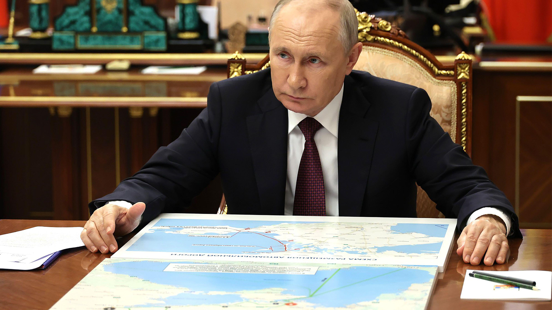 Image ID 2RK9DCD Russian President Vladimir Putin at the Kremlin in Moscow EXP 041123 CREDIT ALAMY LIVE NEWS