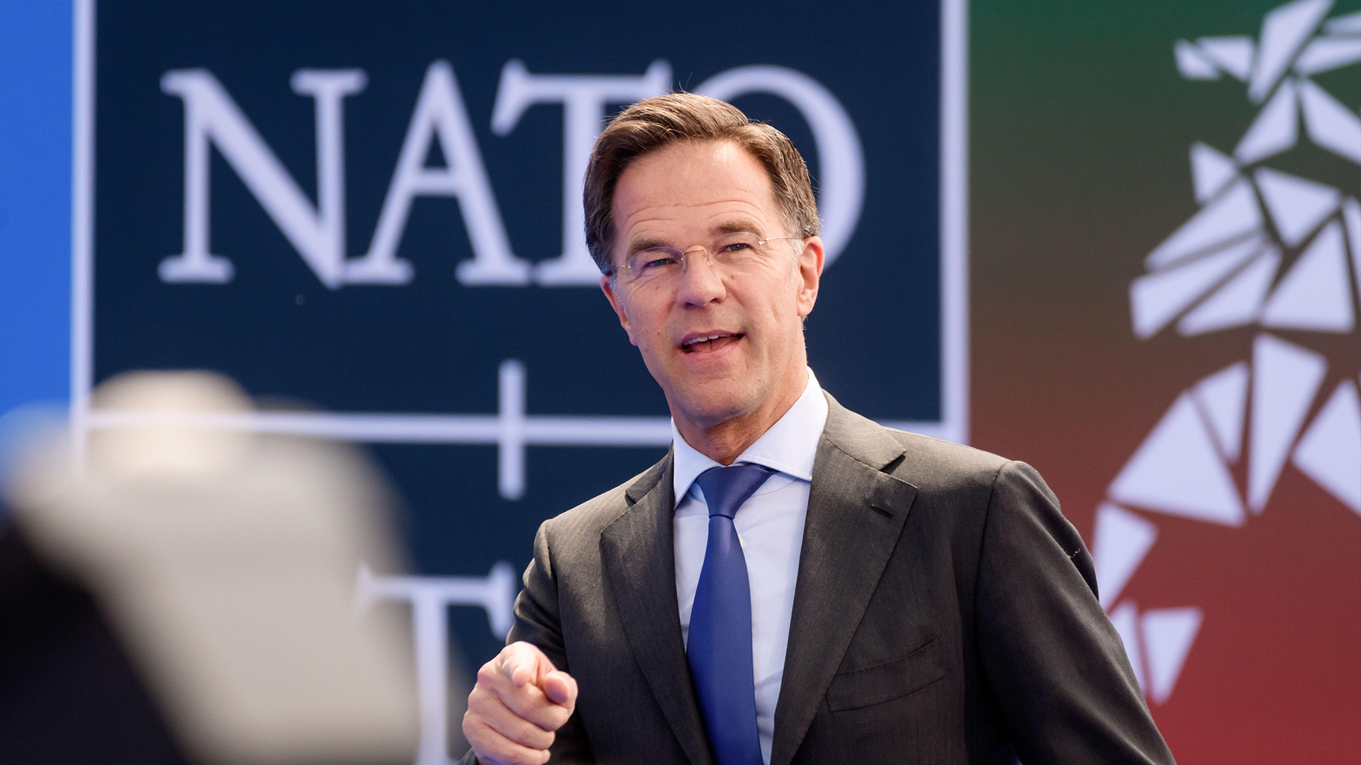  Image ID 2T95526 VILNIUS, LITHUANIA. 11th July 2023. Mark Rutte, Prime Minister of Netherlands, during doorstep at NATO SUMMIT 2023. Vilnius, Lithuania CREDIT ALAMY