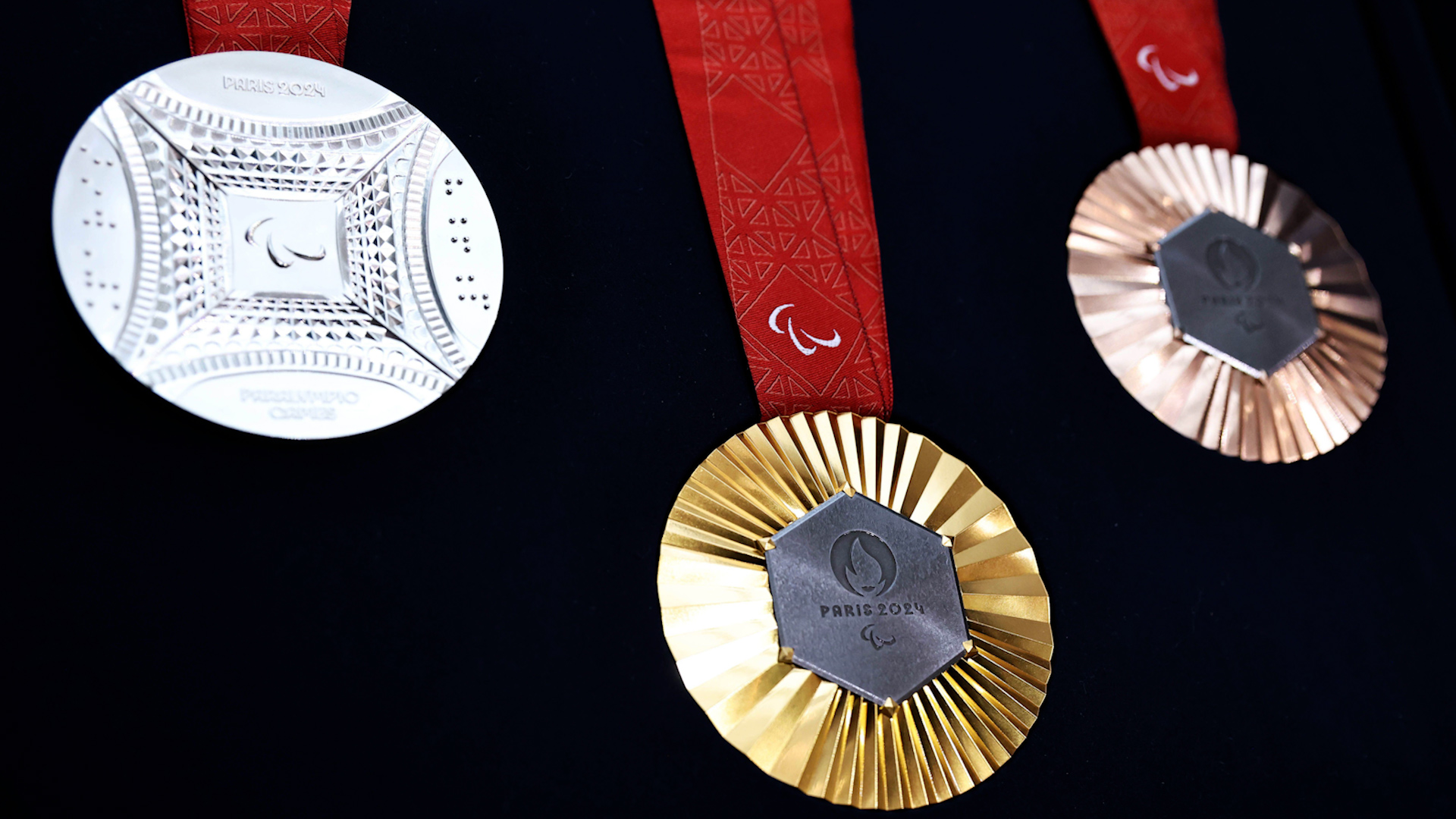 Image ID 2WH71DB 2024 Paralympic medals Paris 2024 CREDIT Xinhua Alamy Stock Photo EXP 23112024.jpg