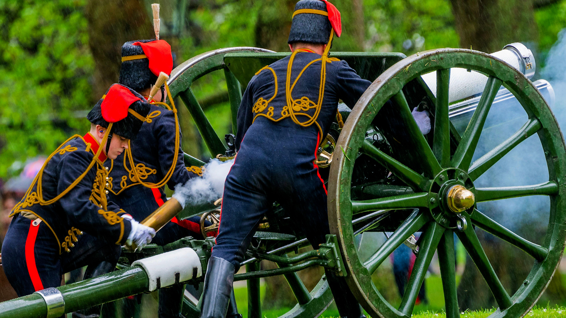 Image ID 2X50WCD King's Troop Royal Horse Artillery mark the first anniversary of the Coronation of Their Majesties 06052024 CREDIT Guy Bell, Alamy EXP 24112024