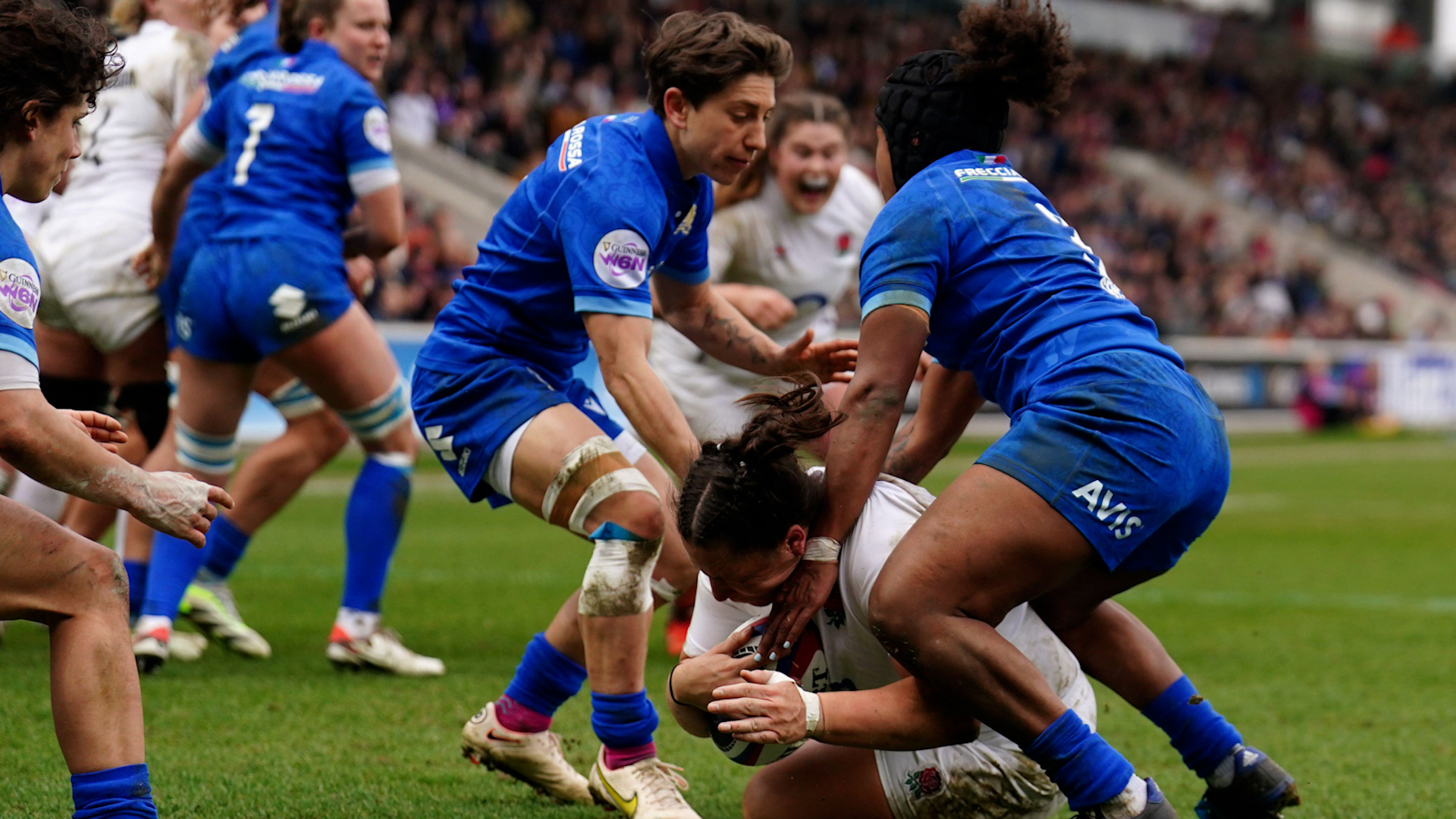 Image ID 3A5H4D3 England's Amy Cokayne scores their fourth try during the Guinness Women's Six Nations match at the LNER Community Stadium, York NO REUSE CREDIT PA Images Alamy Stock Photo .jpg