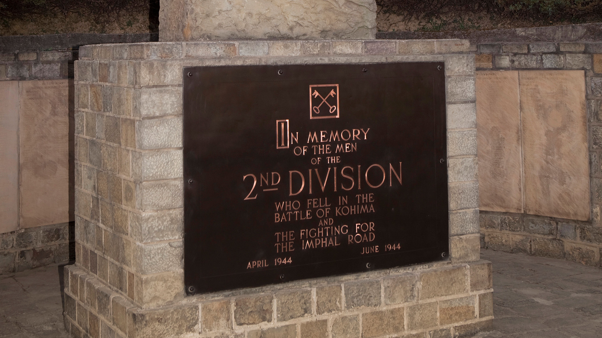 Image ID CBMTK4 India, Nagaland, Kohima, War Cemetery Memorial to 2nd division soldiers killed in Battle for Imphal Road bottom view CREDIT travelib history Alamy Stock Photo