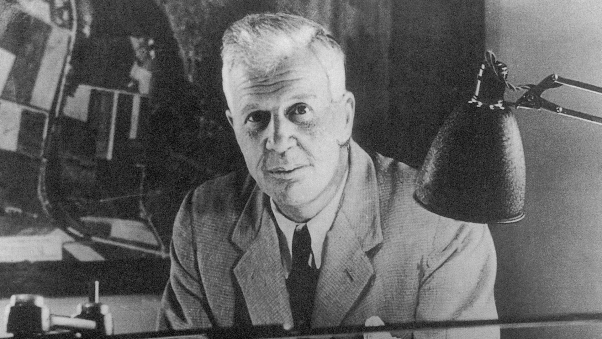 Image ID HRKPHA Barnes Wallis, English Engineer and Inventor CREDIT ALAMY