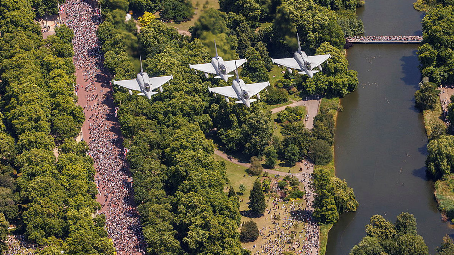 	Image of four Typhoon FGR4 aircraft as they fly over the Mall and Buckingham Palace