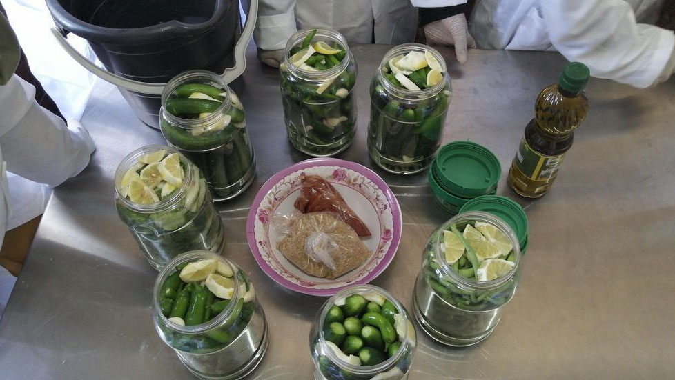 DVIDS Image ID 7199533 Pickles in jars RAQQA GOVERNORATE, SYRIA CREDIT Near East Foundation