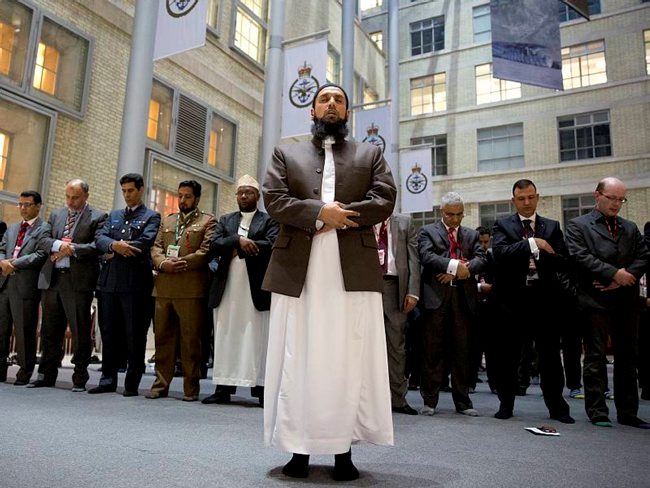 Remembrance Day Services To Be Led By Imam For First Time This Year