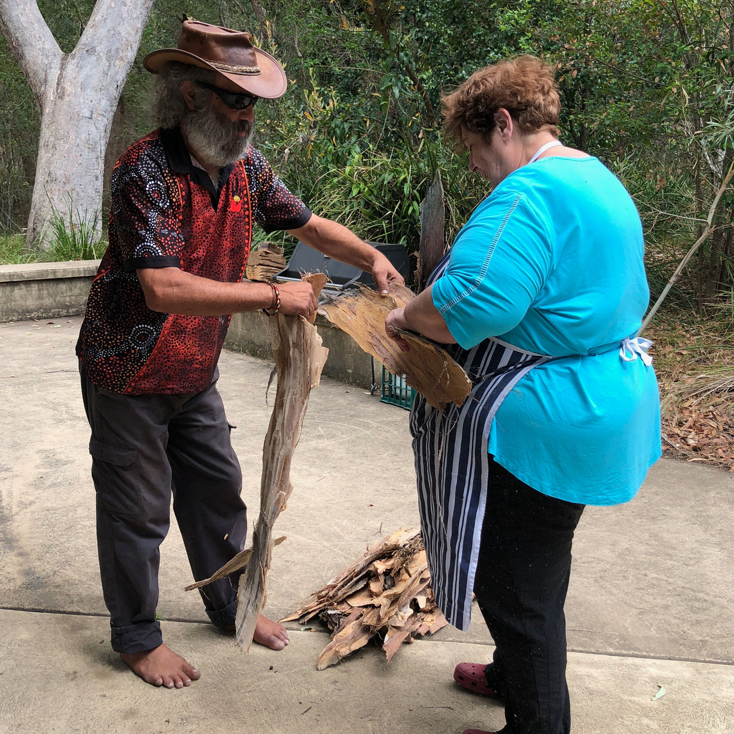 Indigenous bush tucker chef Fred teaching Penny about Australian bush food (Picture: Commander (Retired) Penny Melville-Brown).