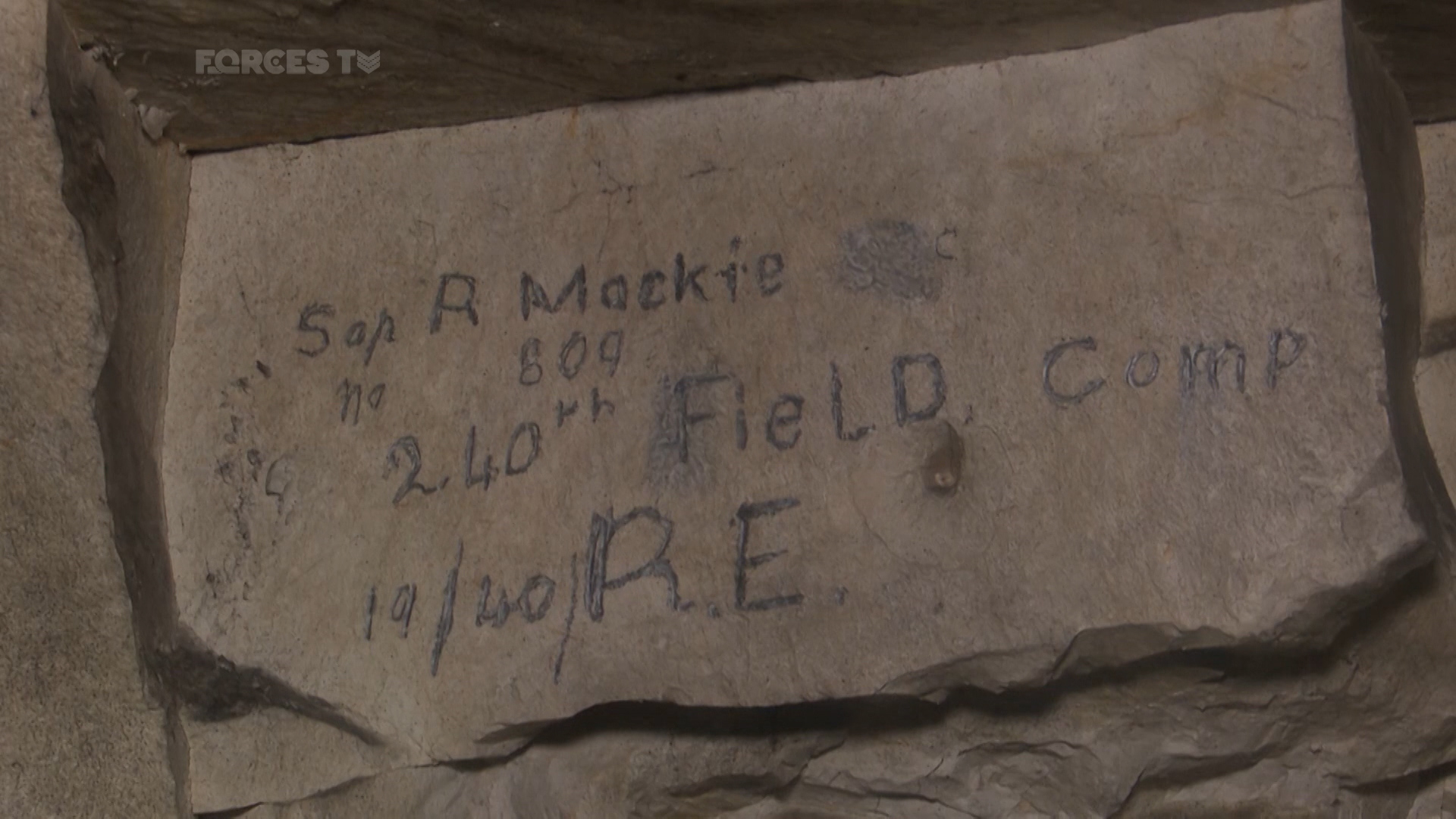 Inside The Secret WW1 Tunnels Hidden Beneath The French Countryside Graffiti 1940