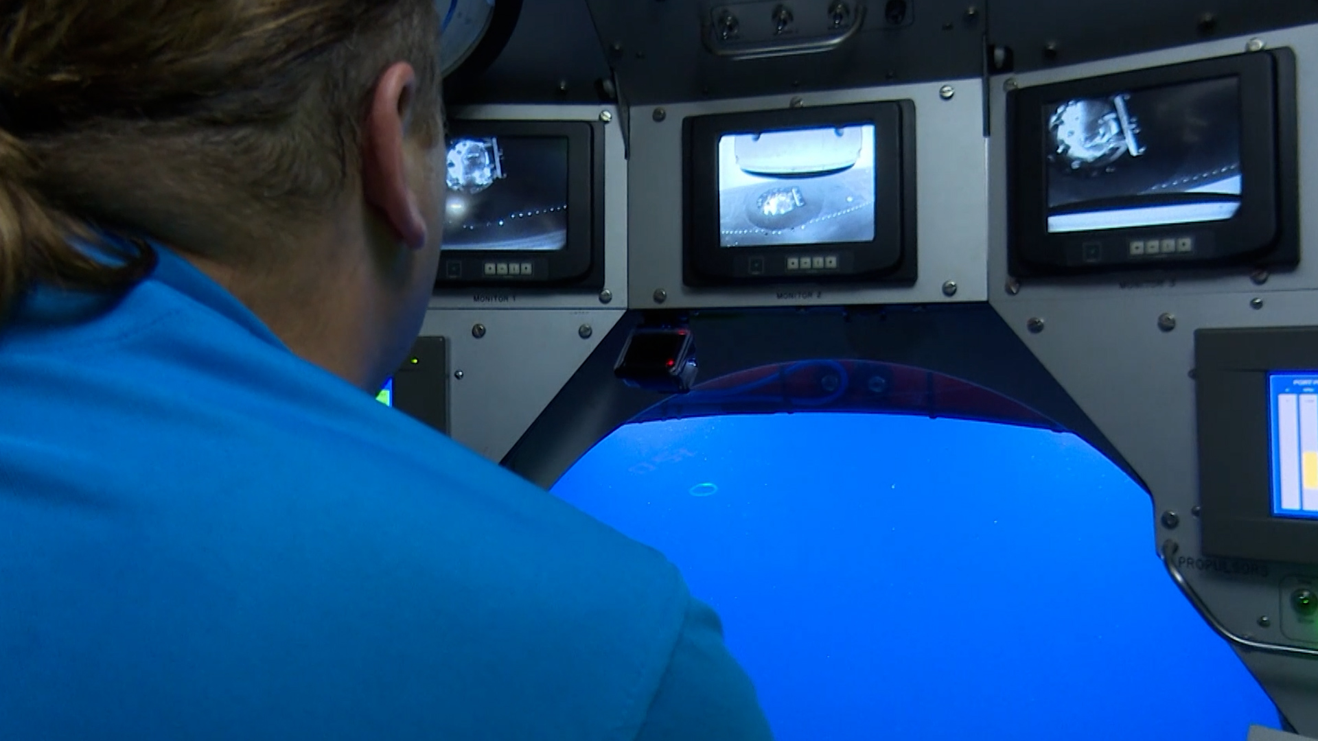 Inside a Submarine rescue system 06072023 CREDIT MOD