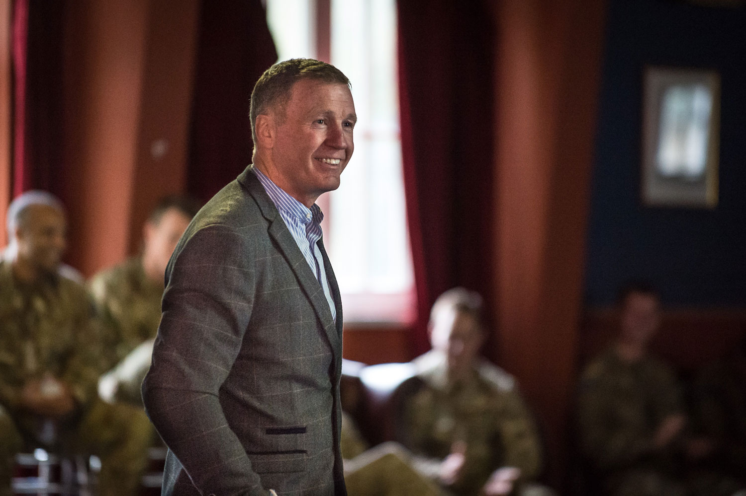 Boxing legend Steve Collins visiting British troops