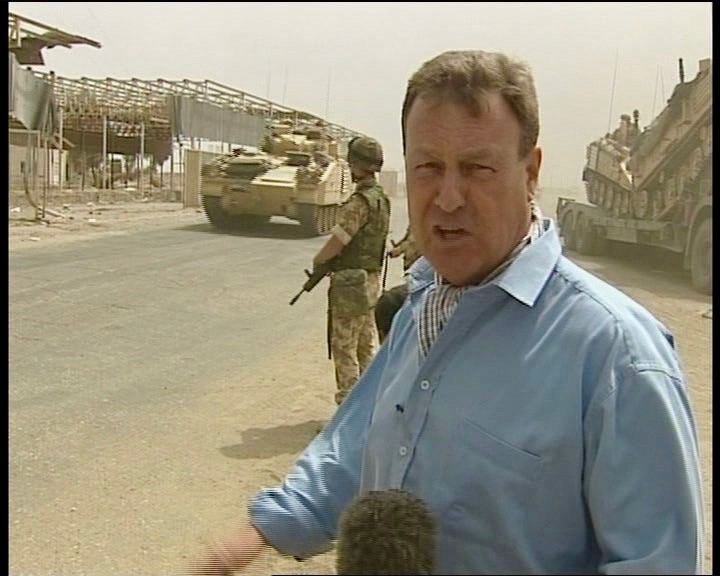 Sky News' Jeremy Thompson & British troops, Iraq War, 2003
