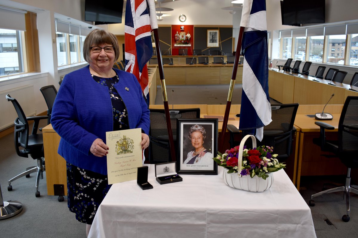 Kathleen Pollock awarded Elizabeth Cross 210219 CREDIT East Dunbartonshire Council .jpg	
