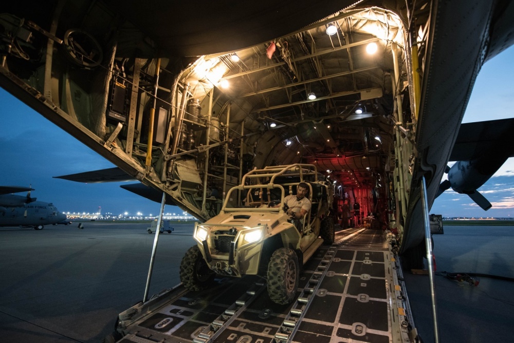 Airmen from the Kentucky Air National Guard prepare to deploy 