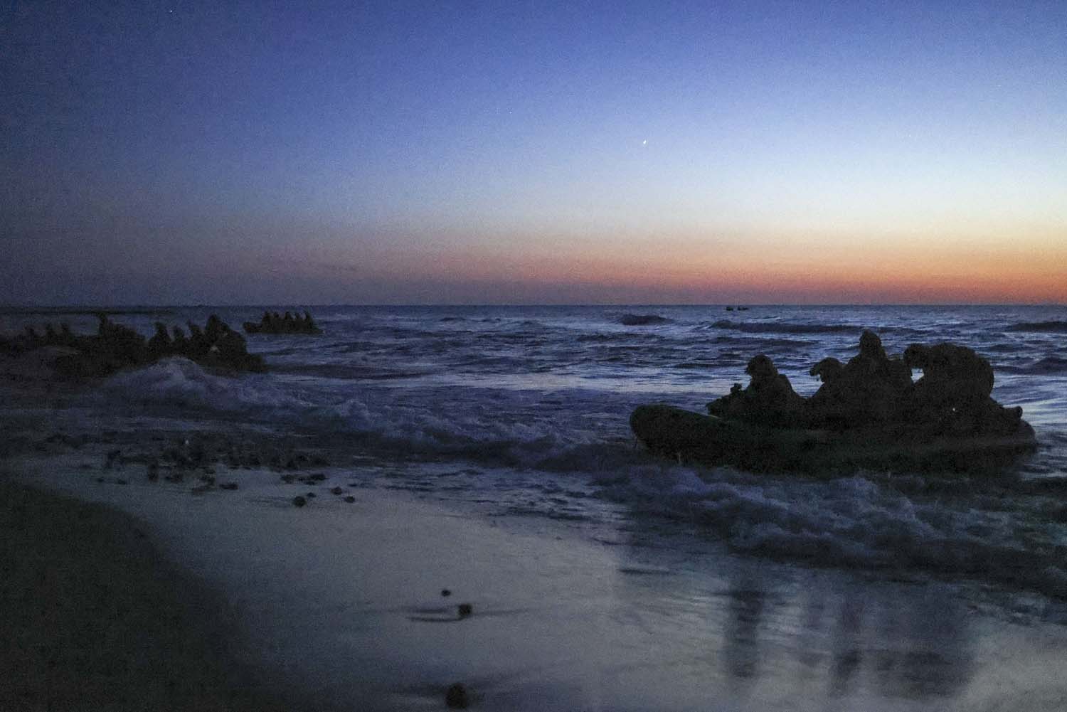 Using small inflatable raiding craft, 47 Commando brought fellow Royal, and US, Marines onshore (Picture: Royal Navy).
