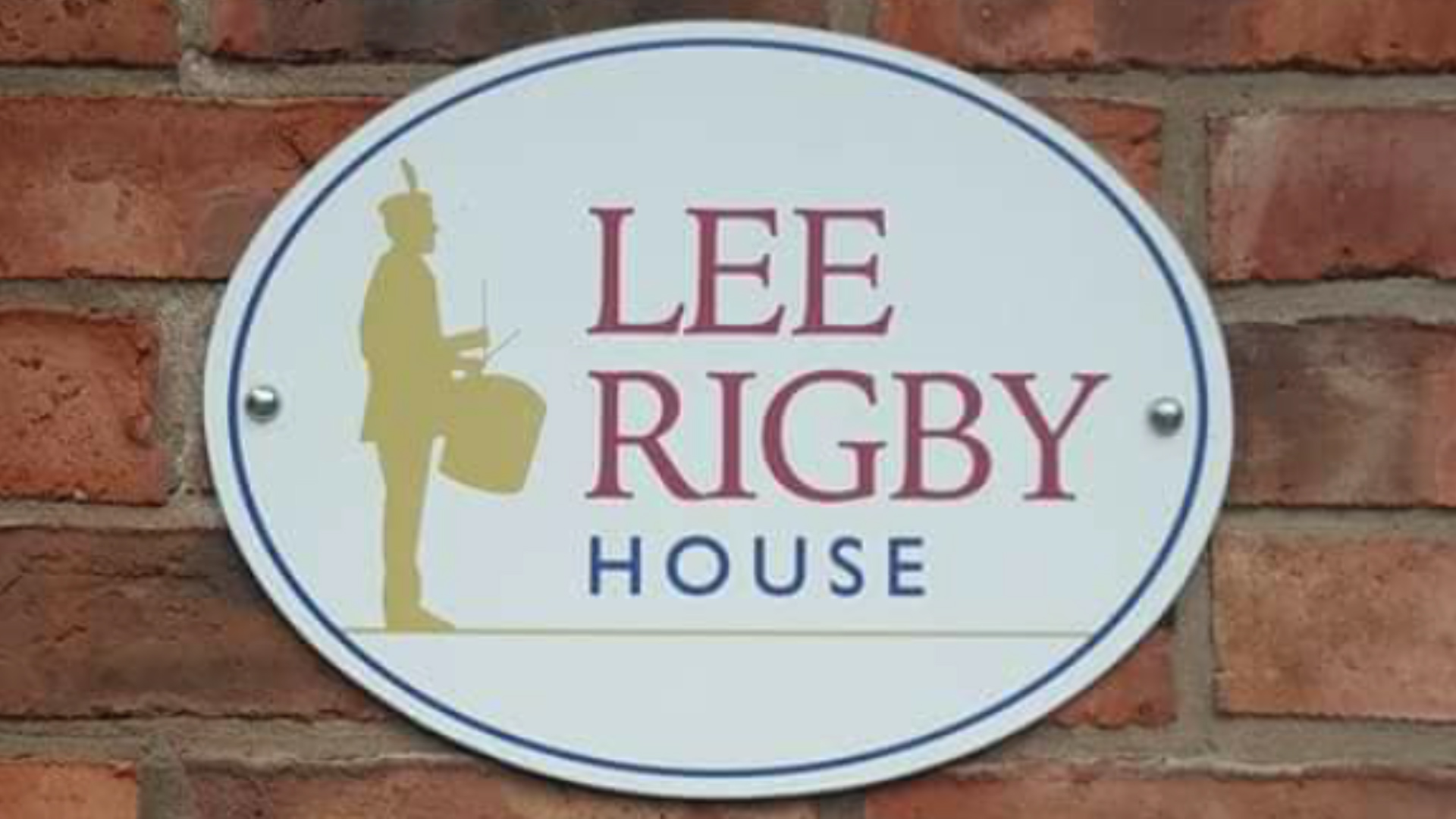 Lee Rigby House 'Flooded With Volunteers' After Facebook Plea