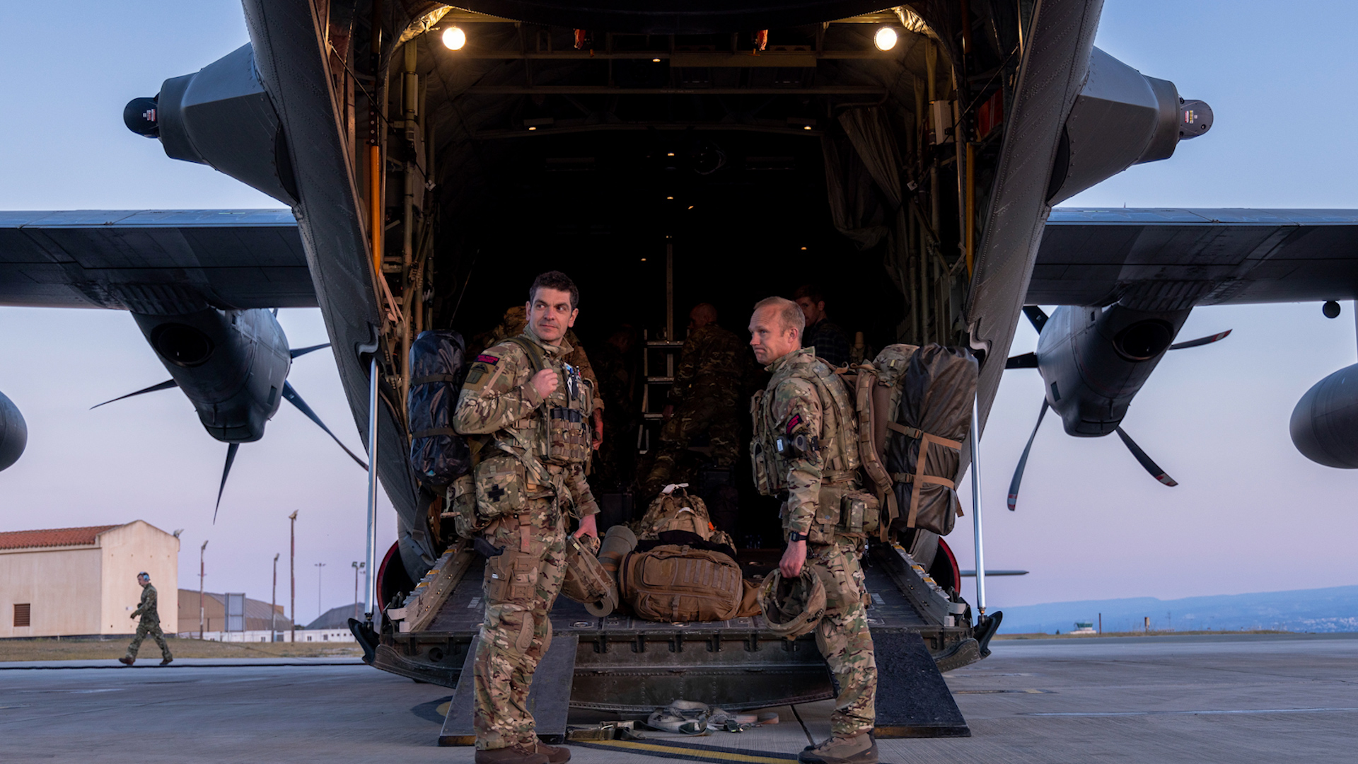 Lieutenant Colonel Oliver Denning and Duncan Maddocks RSM 40 Commando board the C-130 bound for Sudan 250423 CREDIT MOD