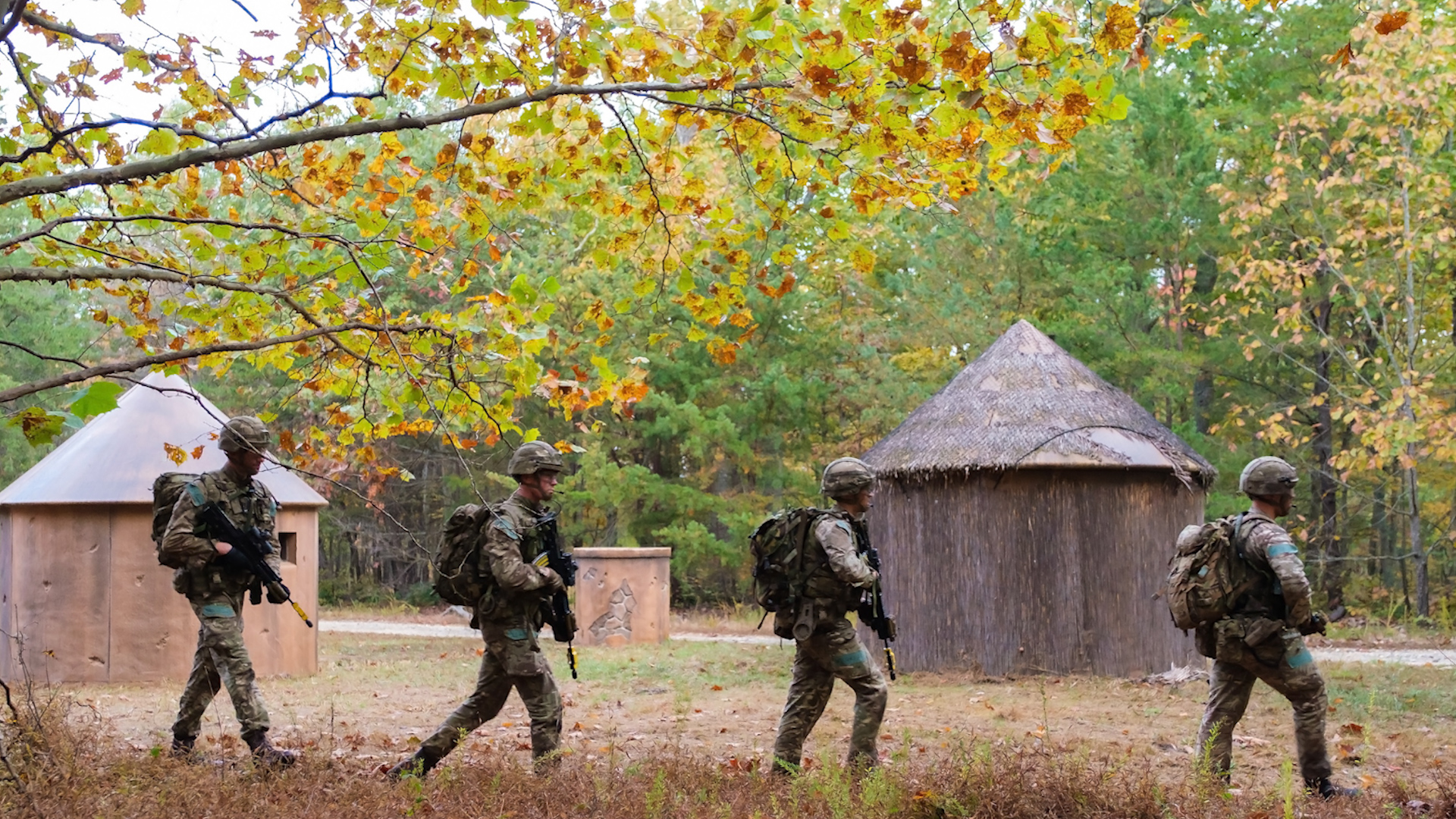 Lima Company 42 Commando practises a dawn raid (Picture: Royal Navy).