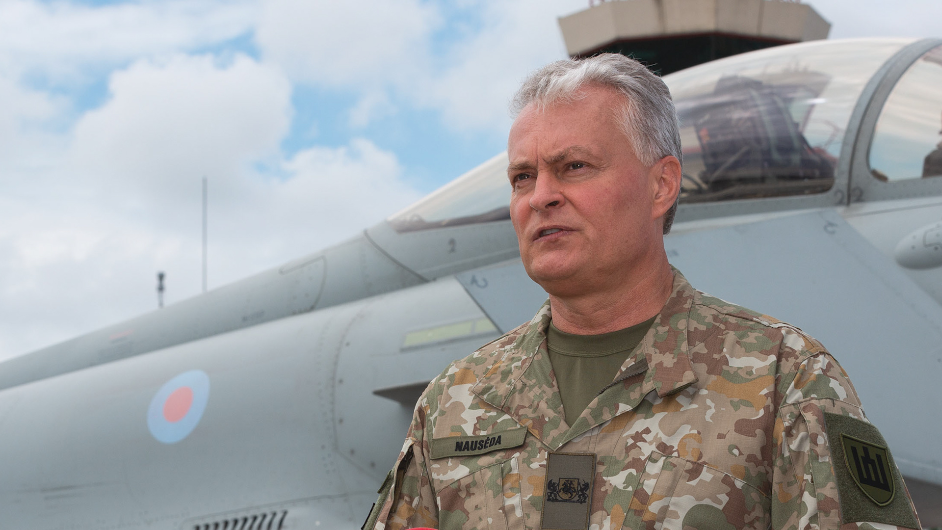 Gitanas Nausėda pictured in front of an RAF Typhoon (Picture: MOD).