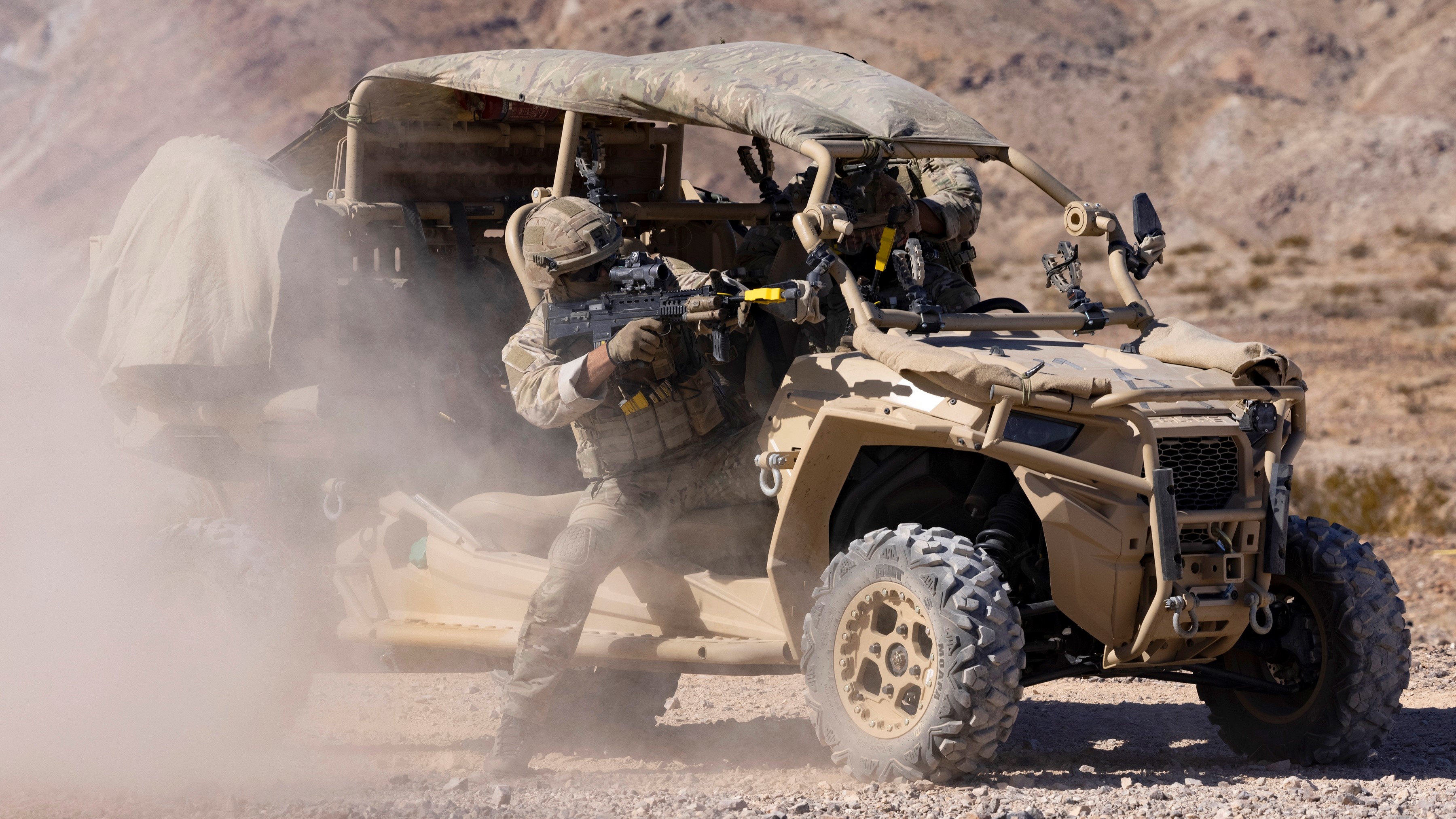 Royal Marines Littoral Response Group (South) take on US Marine Corps counterparts in a peer-on-peer scenario (Picture: MOD).