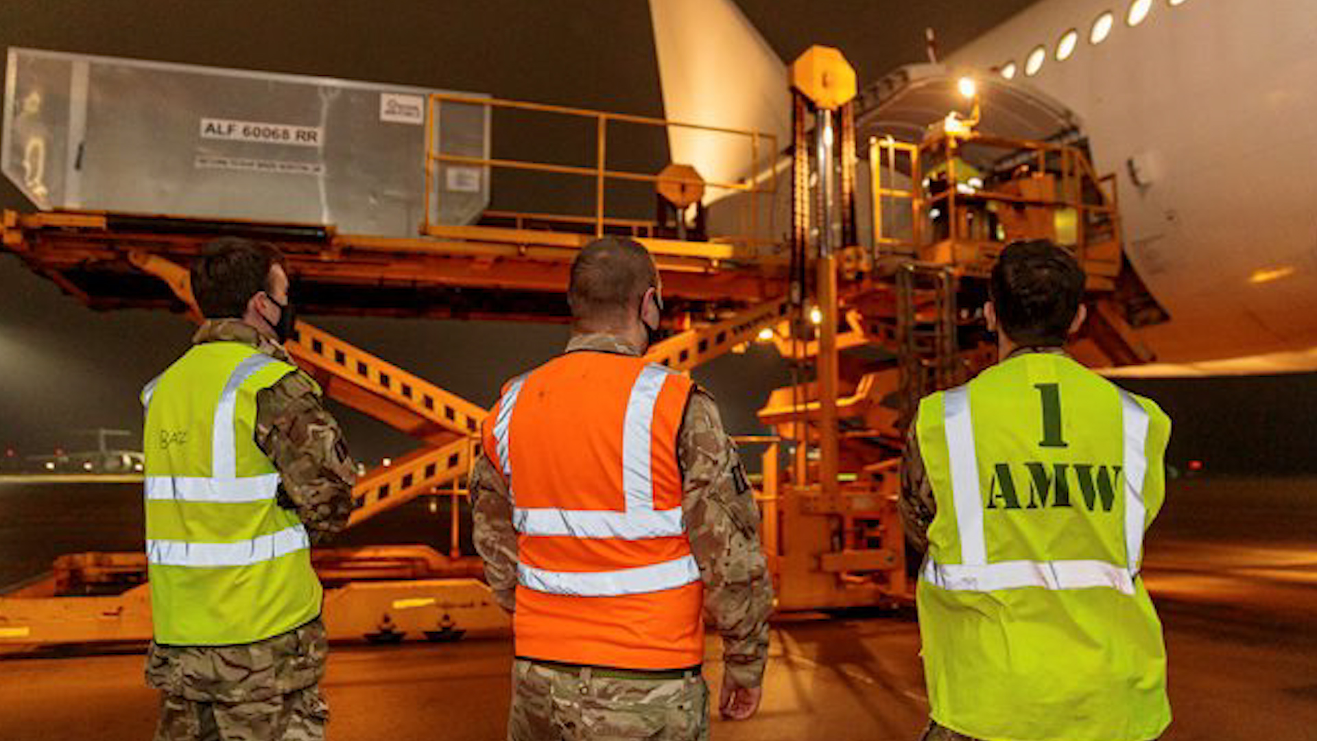 Crew load the RAF tanker at RAF Brize Norton (Picture: MOD).