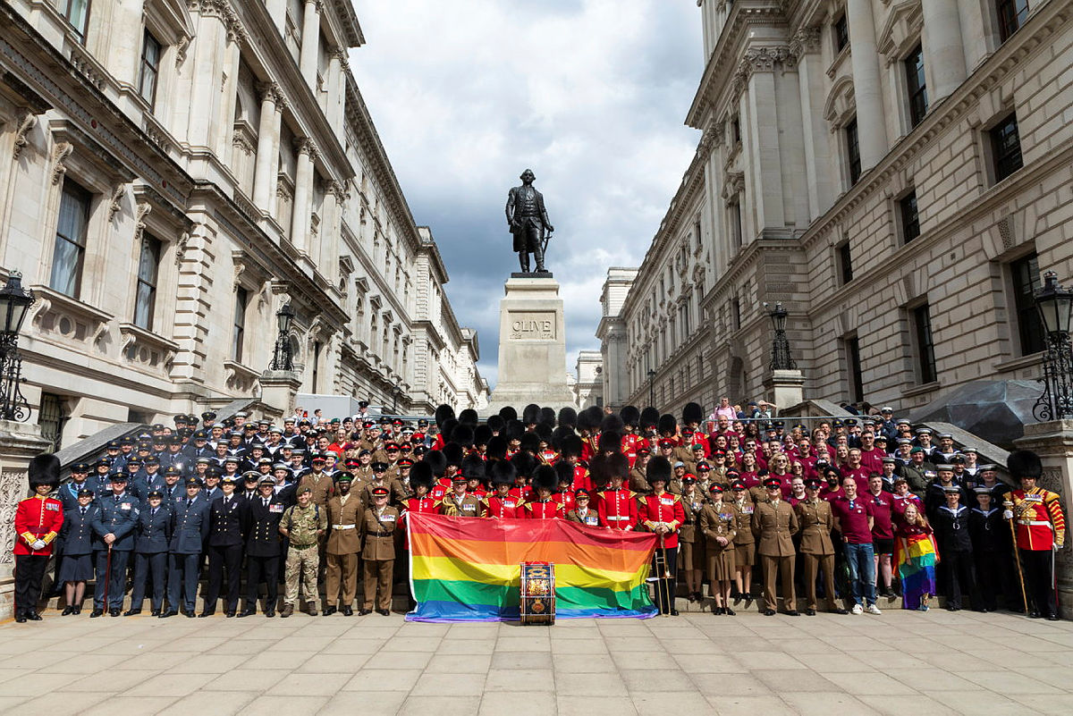 London Pride 2022 LGBT+ personnel pose for a photo CREDIT Crown Copyright