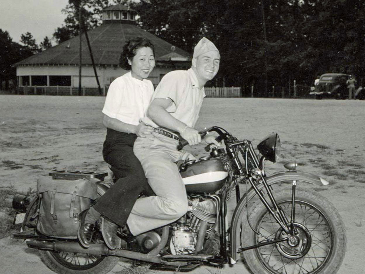 Lt Susan Ahn Cuddy First Korean American Female US Navy Officer Bike Credit Flip Cuddy